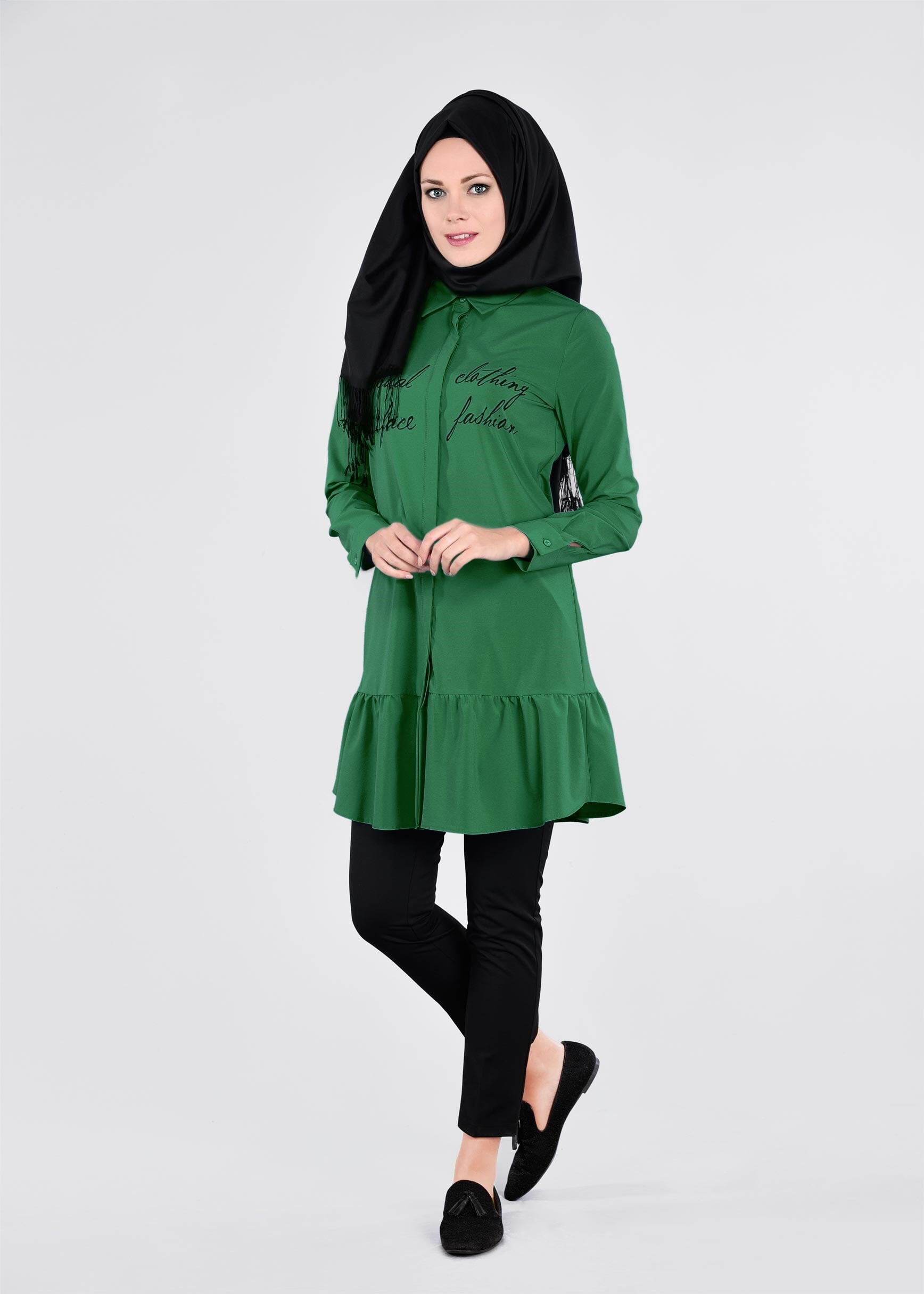 Tesettür giyim YEŞİL YAZI BASKILI TUNİK 4534