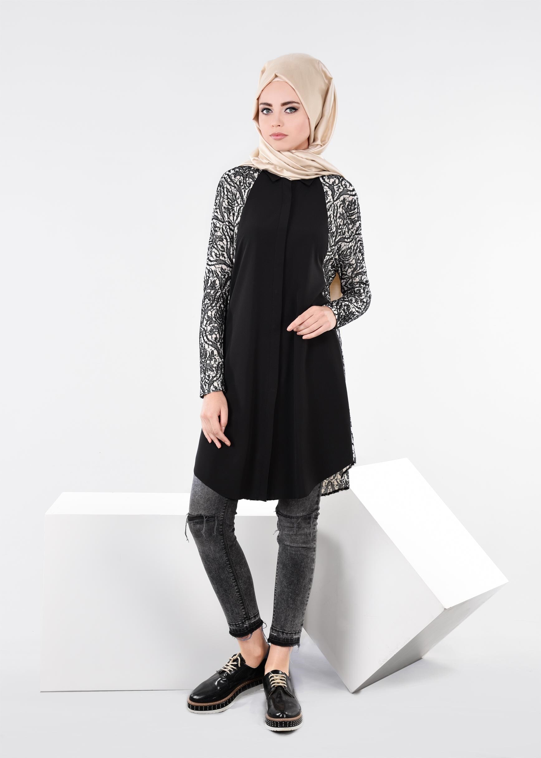 Tesettür giyim SİYAH 4437-1 DEVORE D.17 TUNİK 38/46