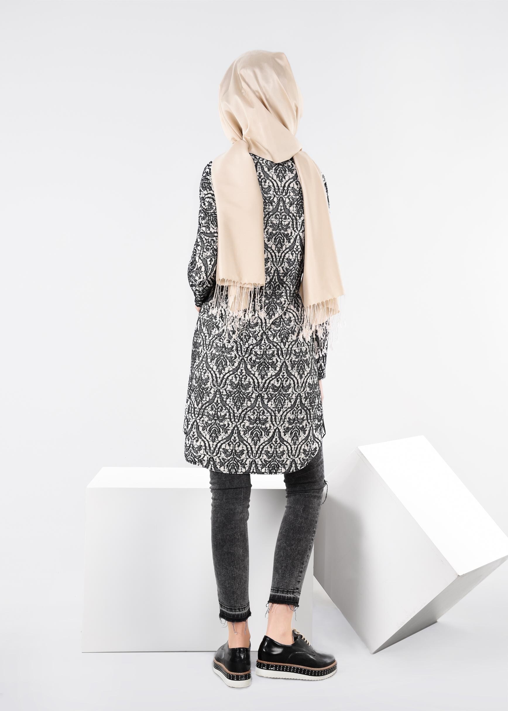 Tesettür giyim SİYAH 4437-1 DEVORE D.17 TUNİK 38/46