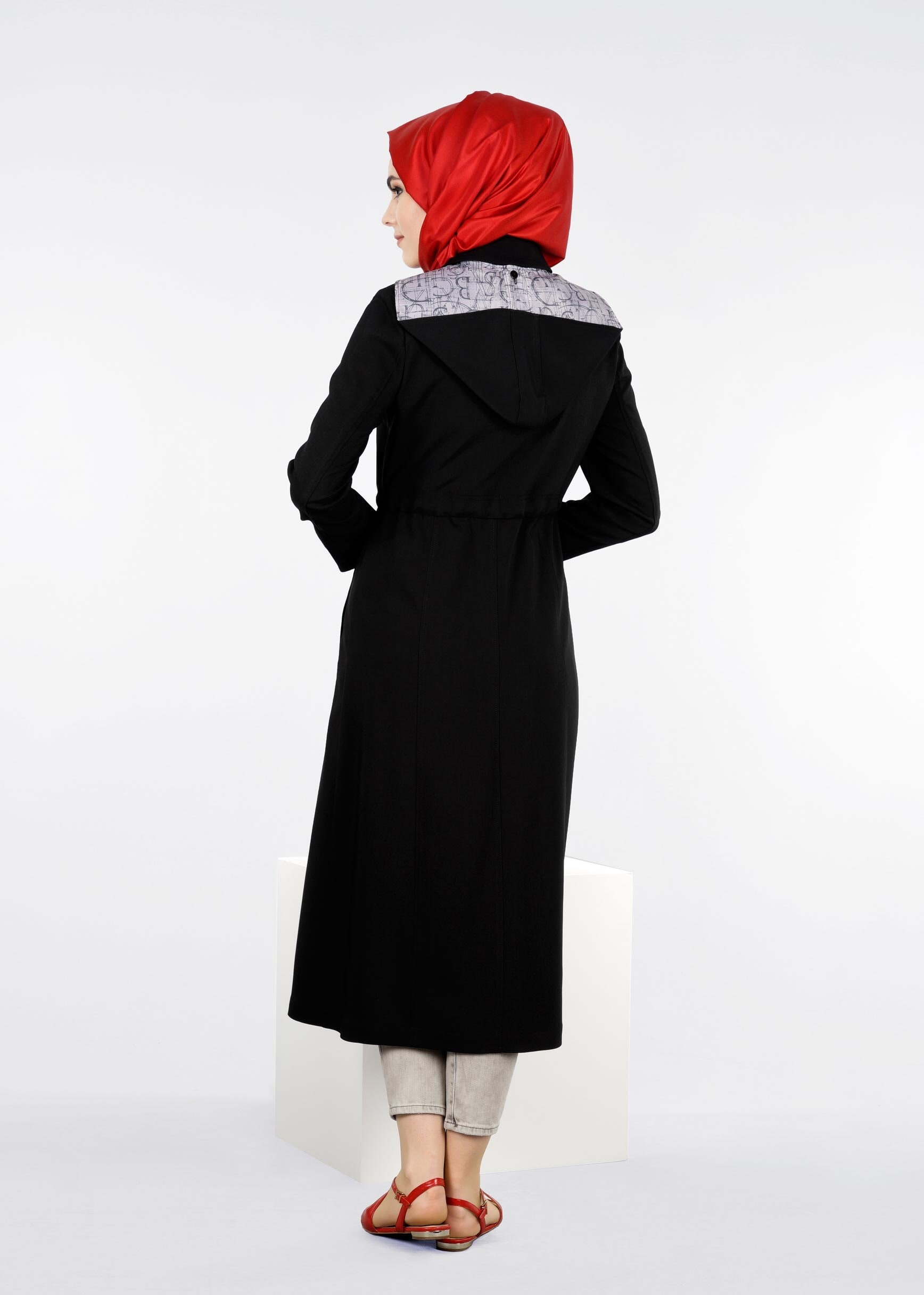 Tesettür giyim SİYAH 1017 STİL 8563 TRENCH 38/46 TEK40-42
