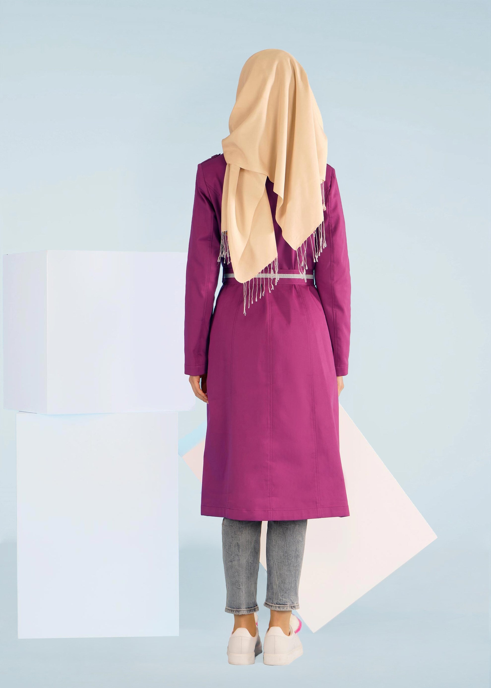 Tesettür giyim FUŞYA YAKASI TAŞLI DÜĞMELİ TRENÇKOT 1020