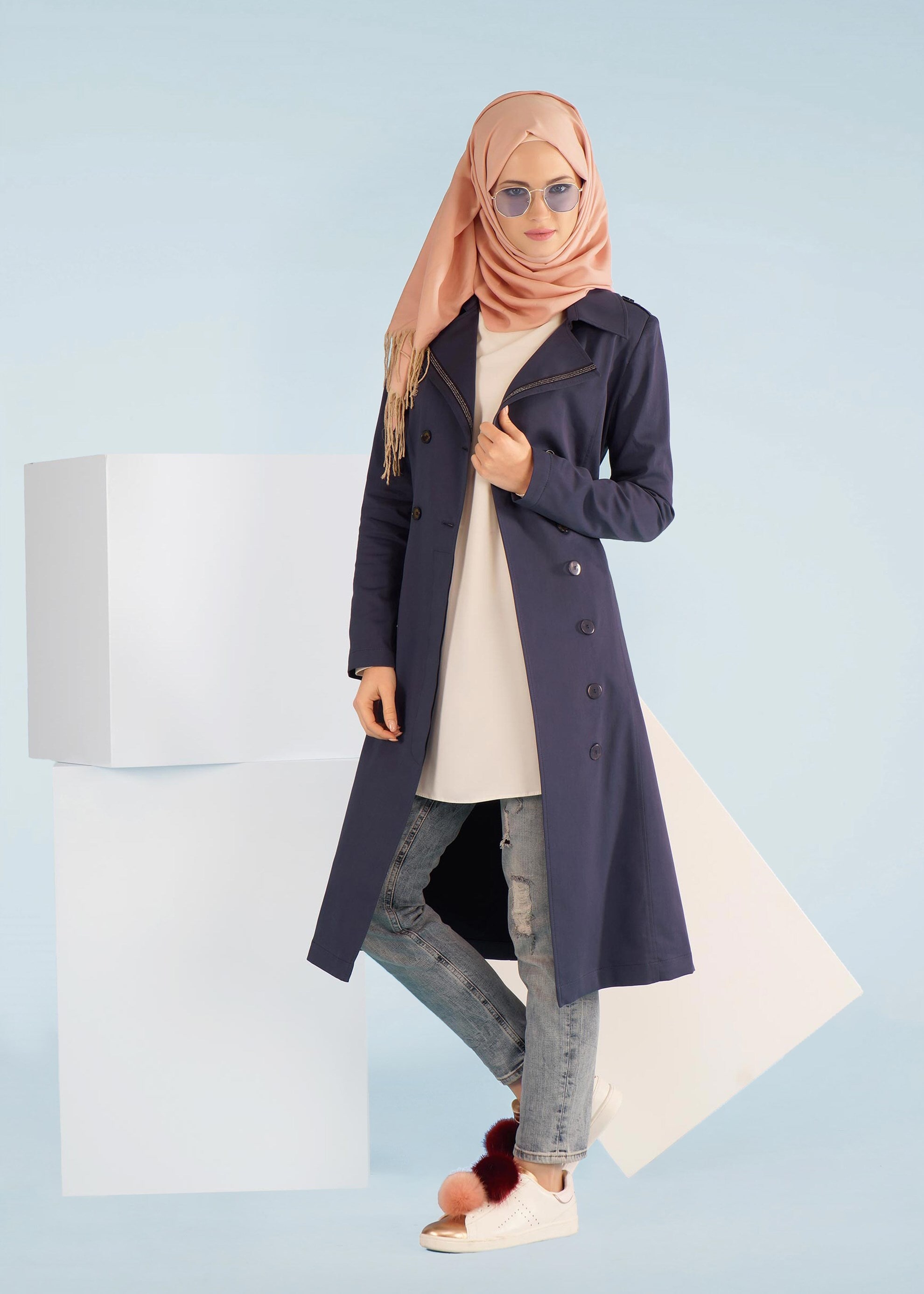 Tesettür giyim LACİVERT YAKASI TAŞLI DÜĞMELİ TRENÇKOT 1020