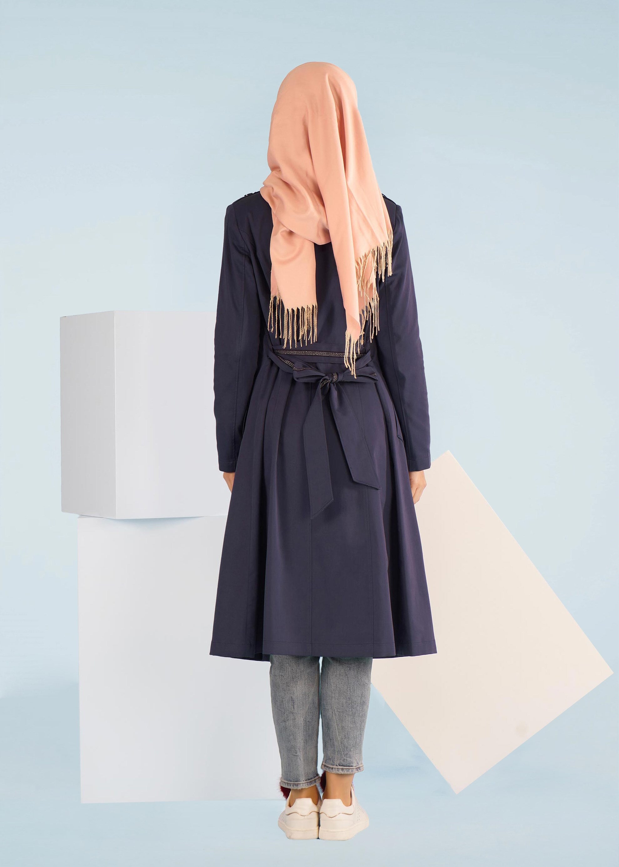 Tesettür giyim LACİVERT YAKASI TAŞLI DÜĞMELİ TRENÇKOT 1020