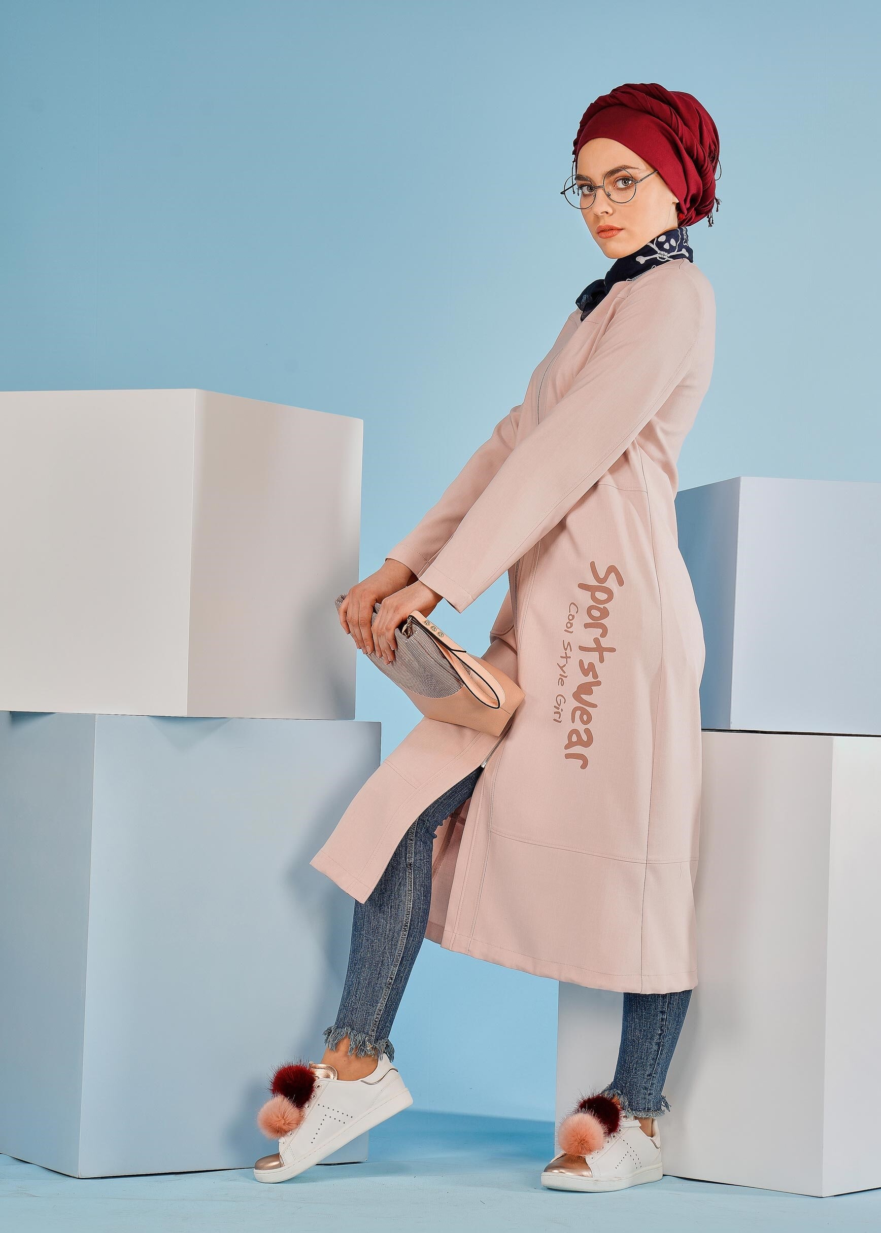 Tesettür giyim PUDRA YAZI DETAYLI FERMUARLI TRENÇKOT 1025