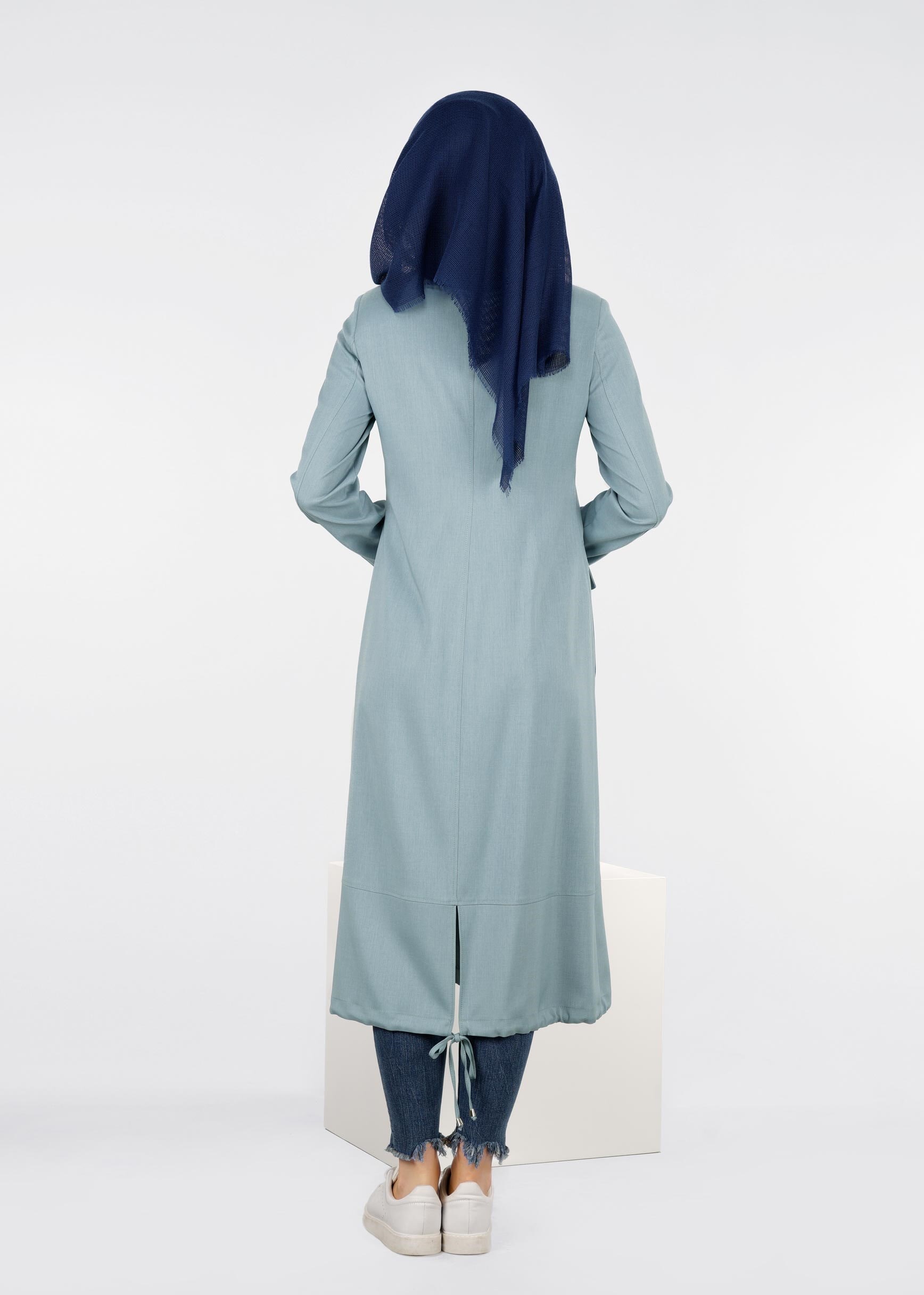 Tesettür giyim MAVİ YAZI DETAYLI FERMUARLI TRENÇKOT 1025