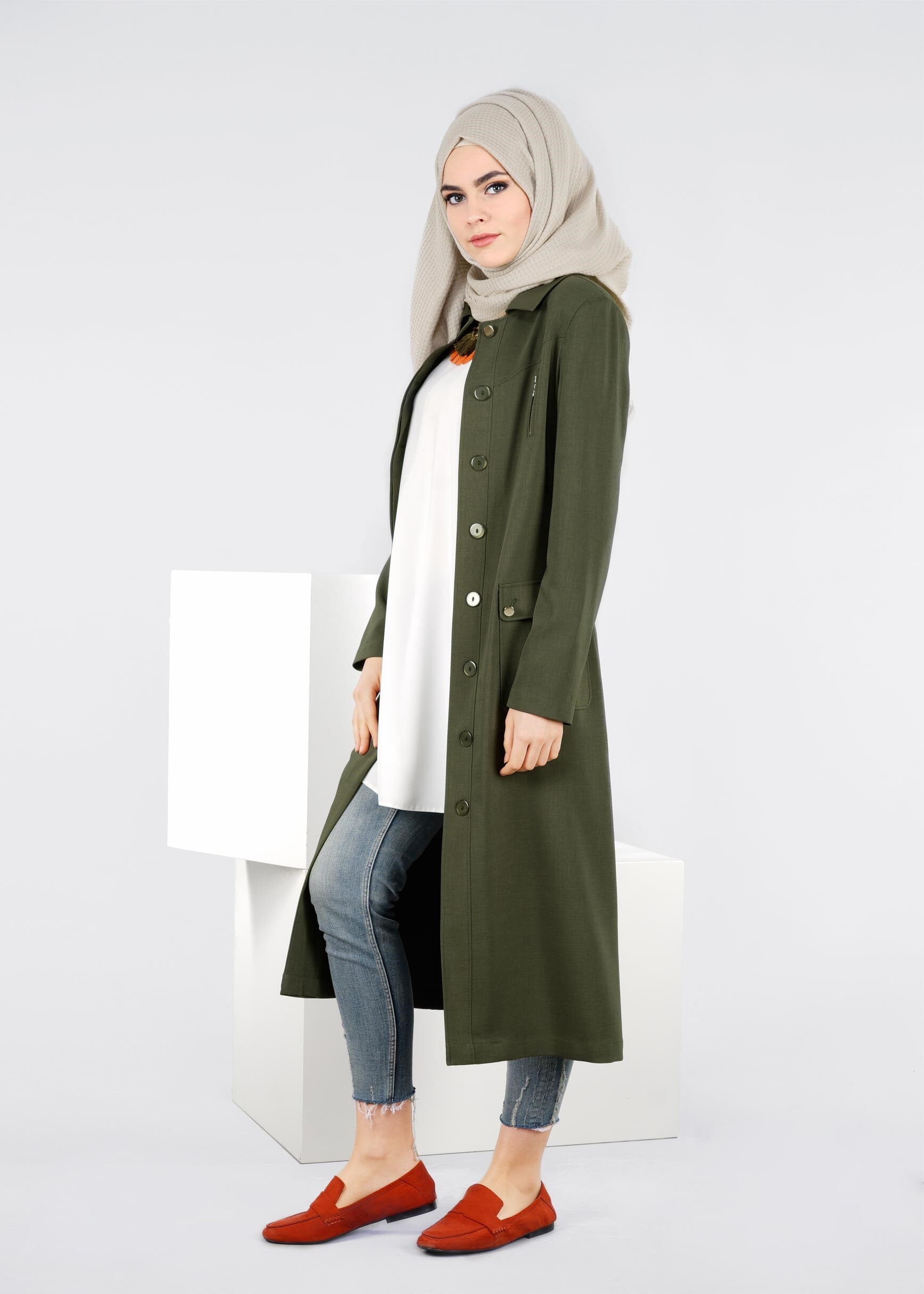 Tesettür giyim HAKİ KEMERLİ CEPLİ TRENÇKOT 1026 
