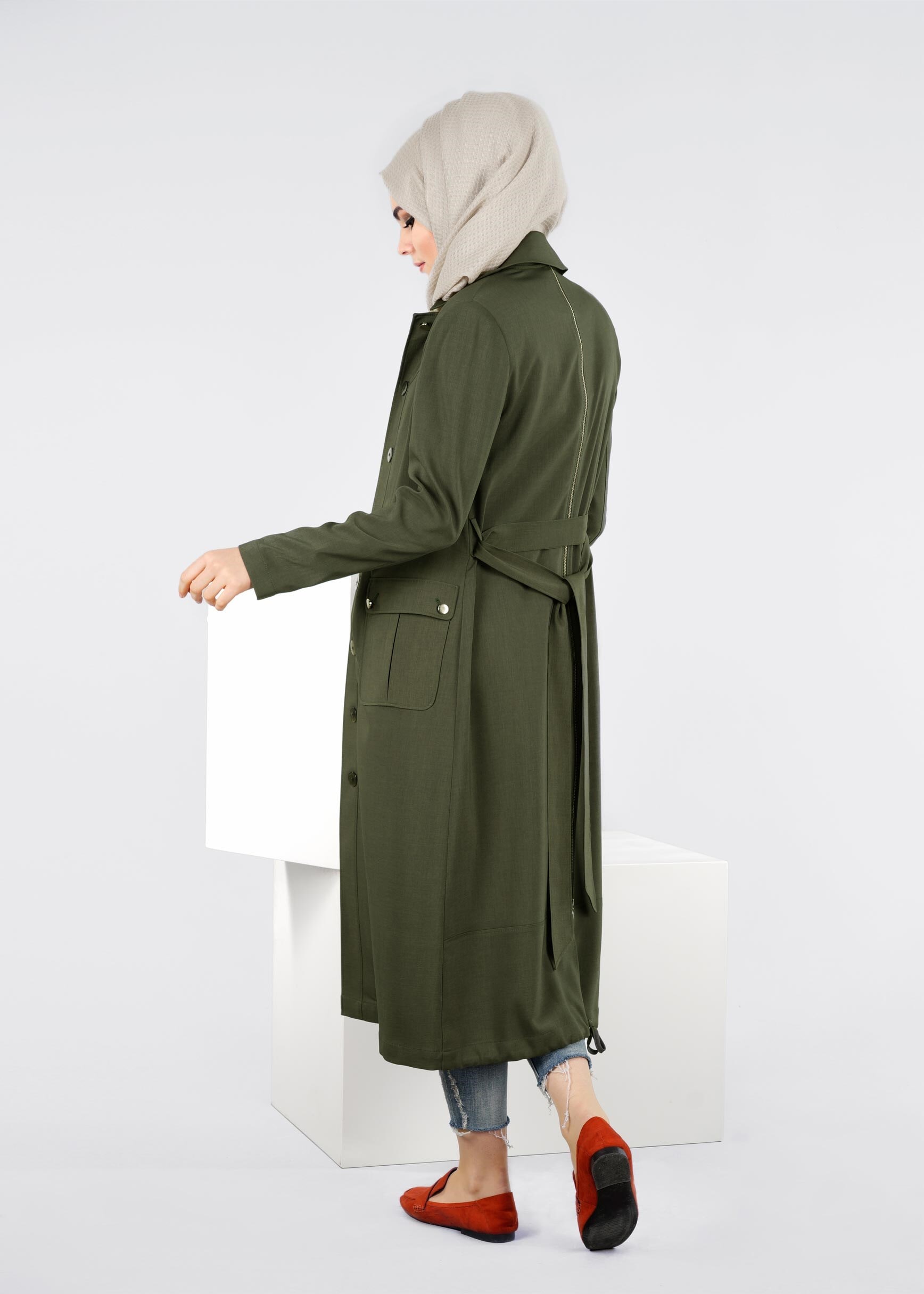 Tesettür giyim HAKİ KEMERLİ CEPLİ TRENÇKOT 1026 