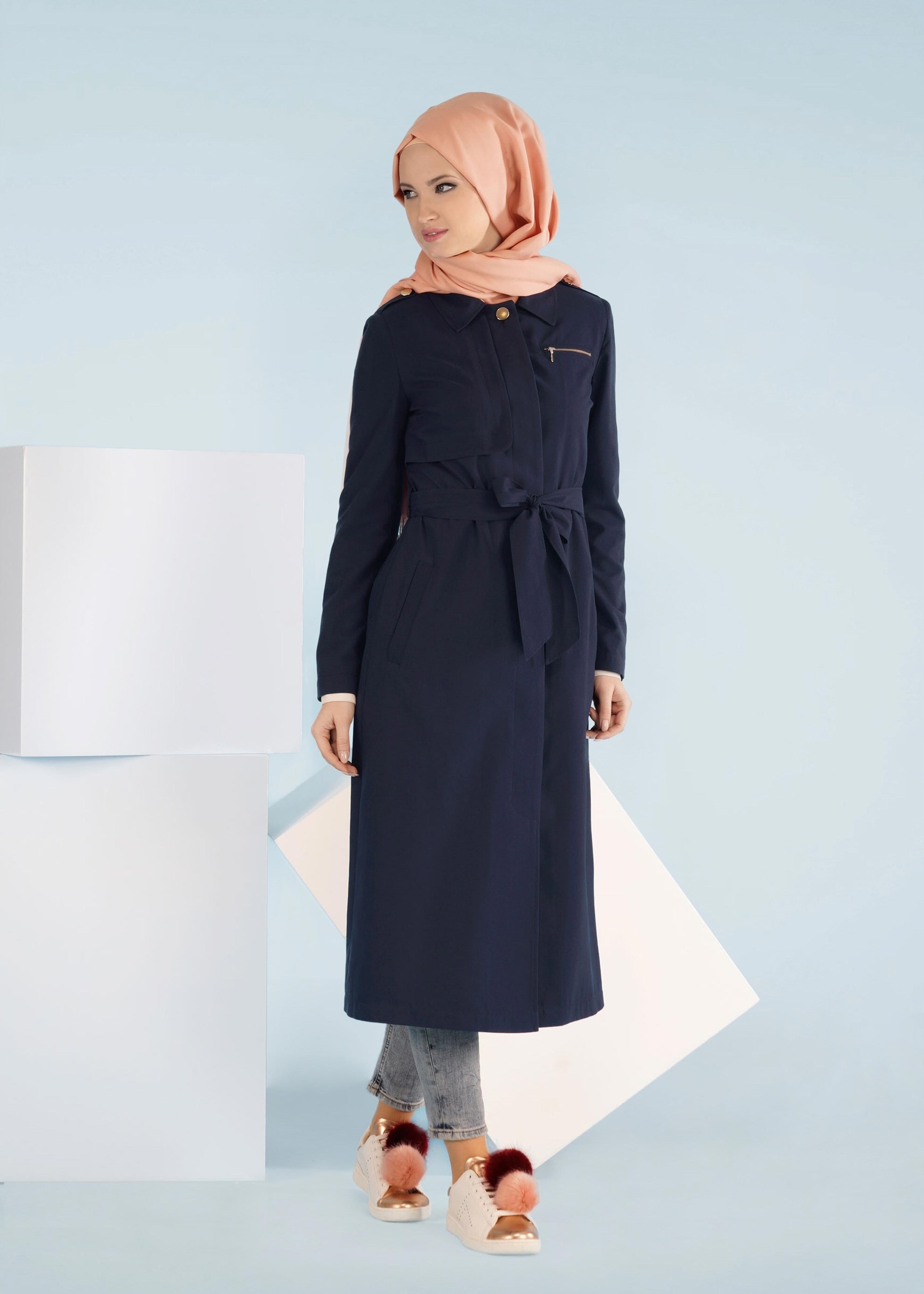 Tesettür giyim LACİVERT ARKADAN DÜĞMELİ KUŞAKLI TRENÇKOT 1031