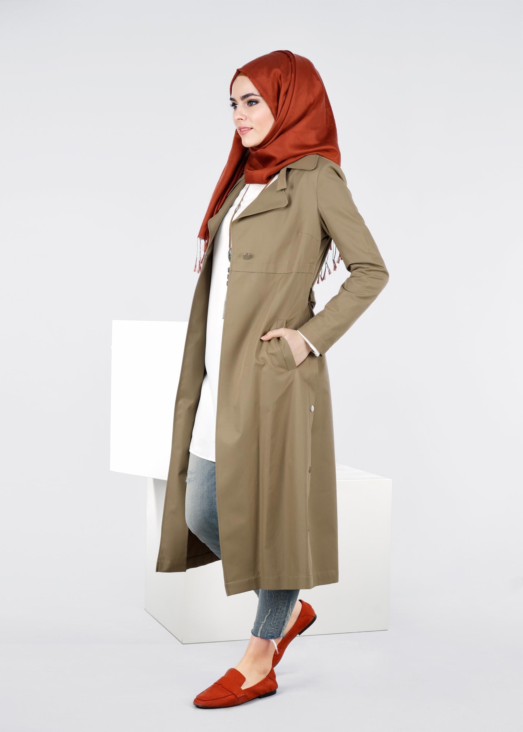 Tesettür giyim HAKİ CEPLİ KUŞAKLI TRENÇKOT 1032