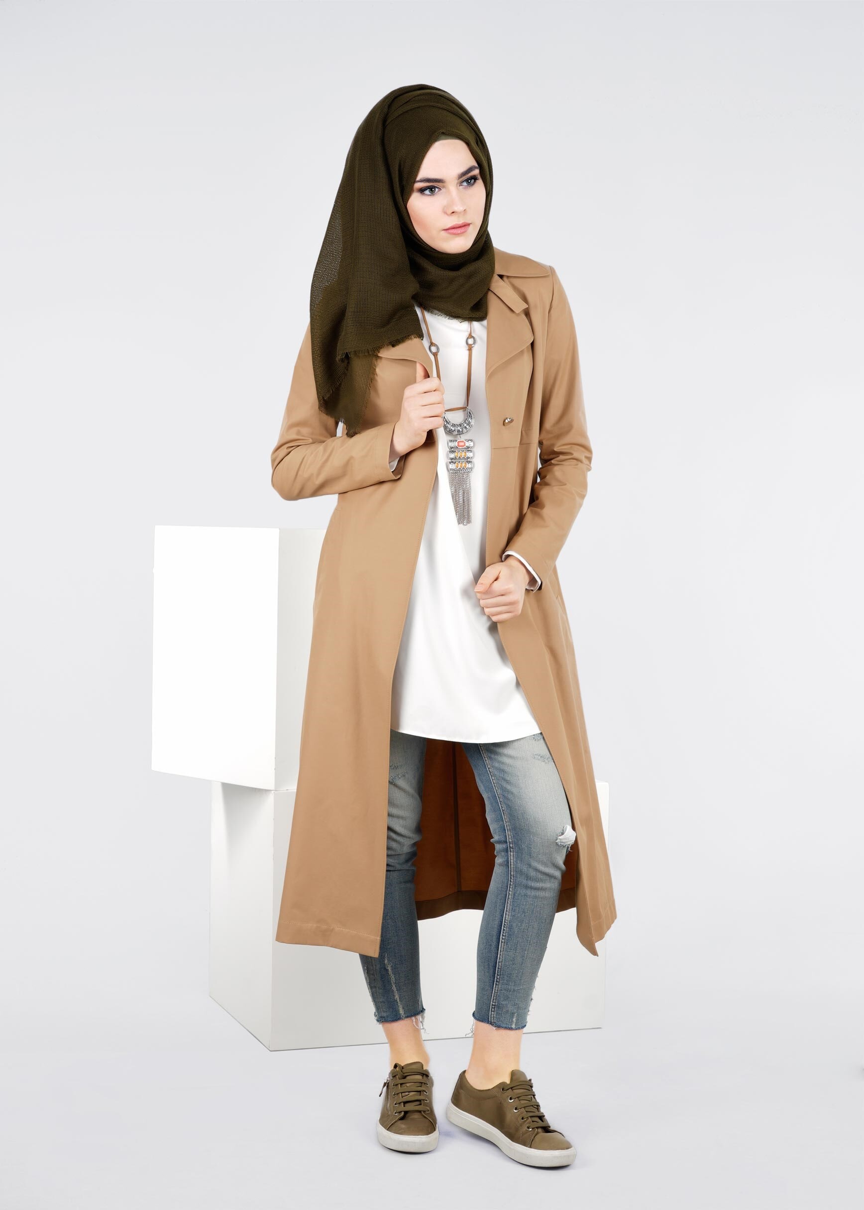 Tesettür giyim KAHVE CEPLİ KUŞAKLI TRENÇKOT 1032