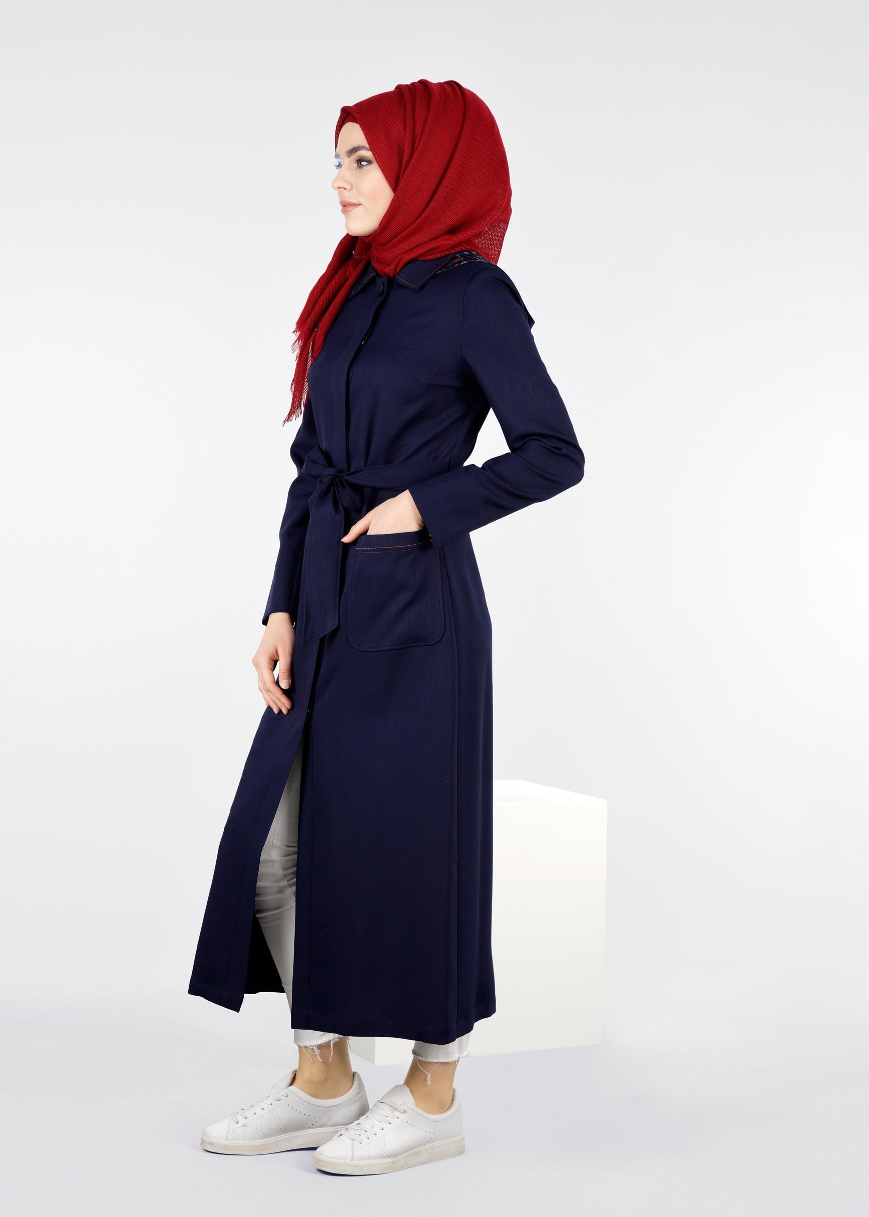 Tesettür giyim LACİVERT KUŞAKLI KAPÜŞONLU TRENÇKOT 1034