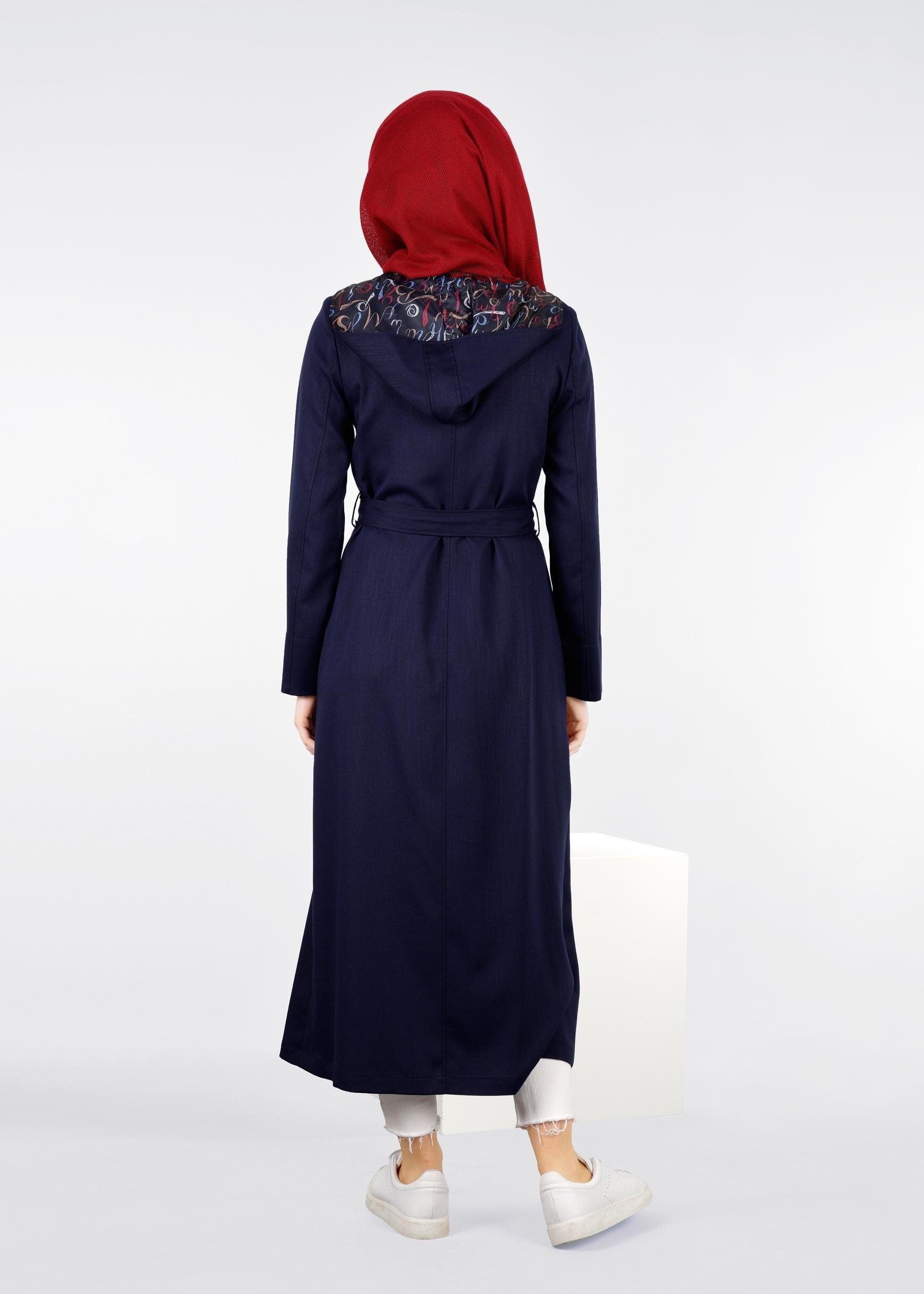 Tesettür giyim LACİVERT KUŞAKLI KAPÜŞONLU TRENÇKOT 1034
