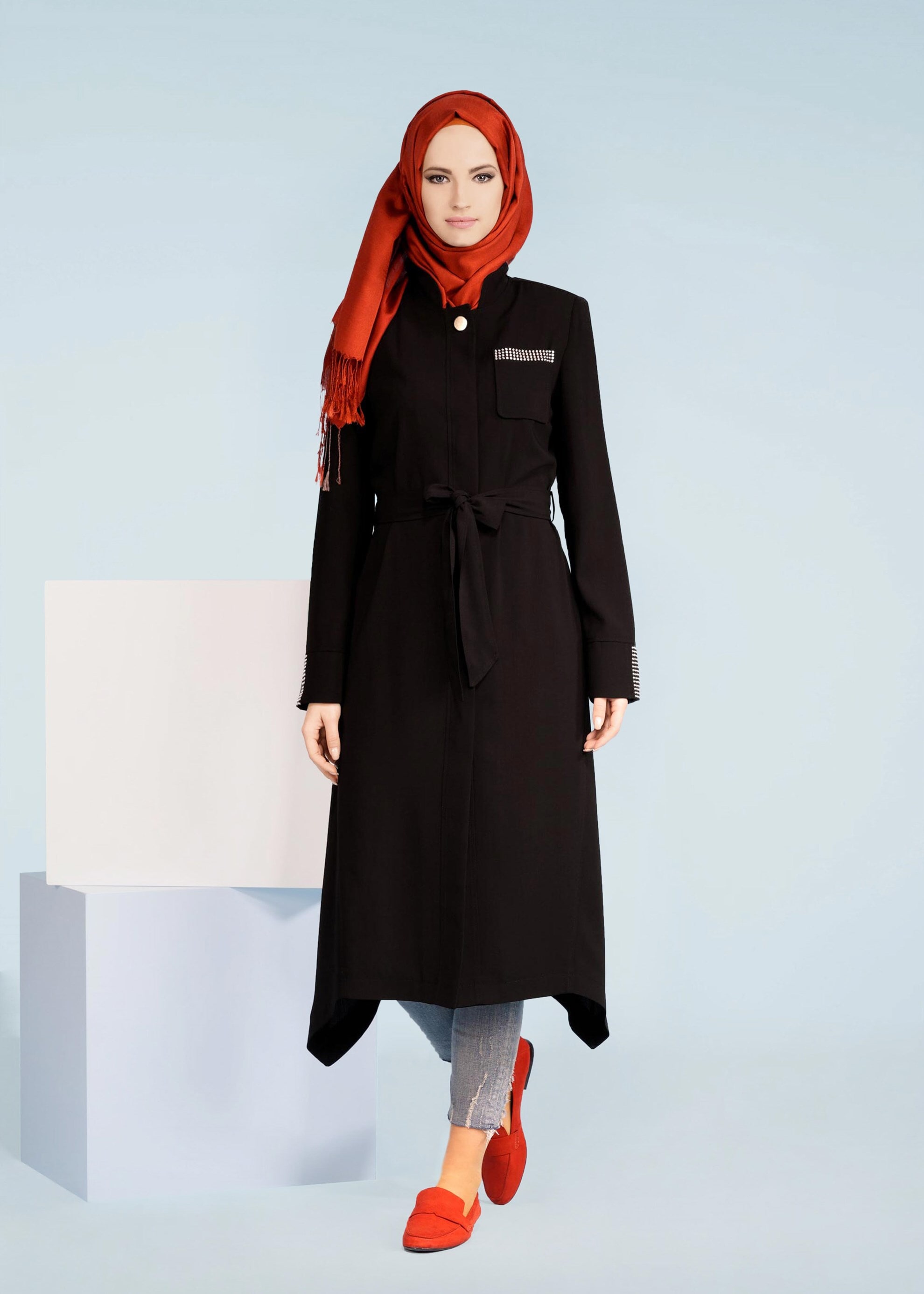 Tesettür giyim SİYAH DÜĞMELİ KUŞAKLI TRENÇKOT 1035 