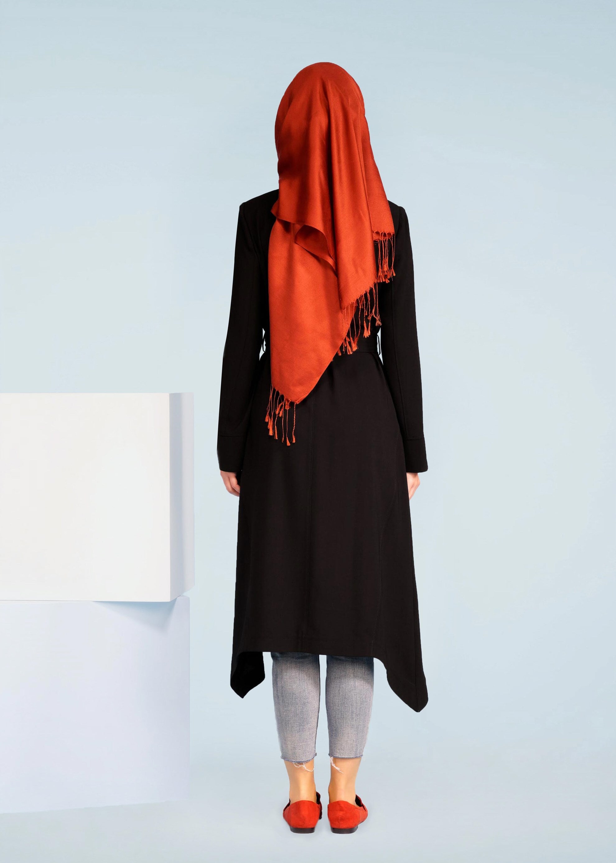 Tesettür giyim SİYAH DÜĞMELİ KUŞAKLI TRENÇKOT 1035 