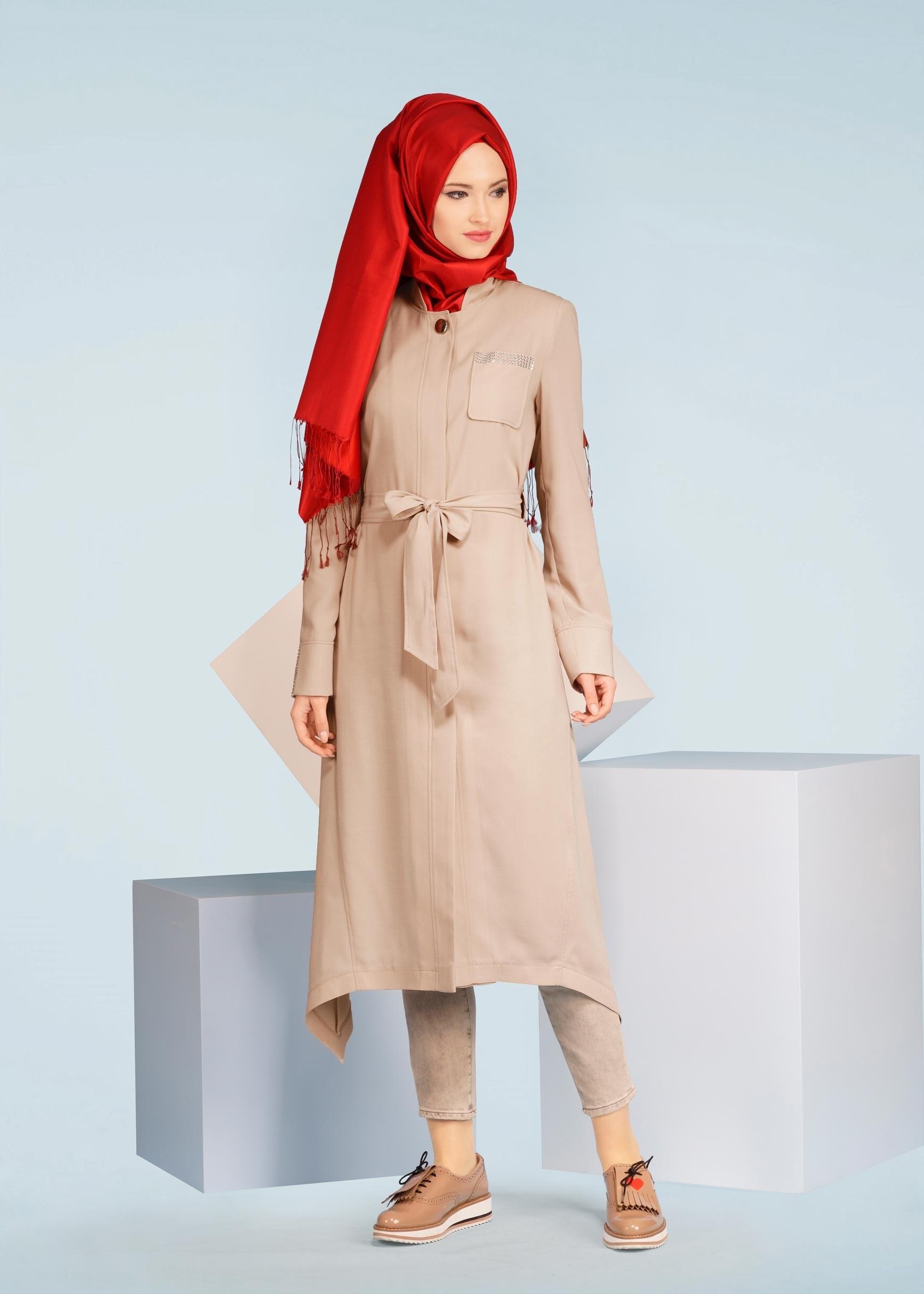 Tesettür giyim BEJ DÜĞMELİ KUŞAKLI TRENÇKOT 1035 