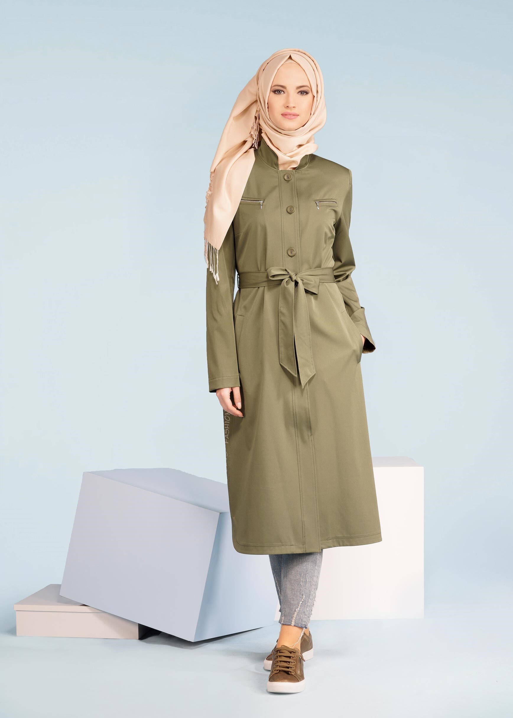 Tesettür giyim HAKİ KUŞAKLI ÖNÜ CEPLİ TRENÇKOT 1042