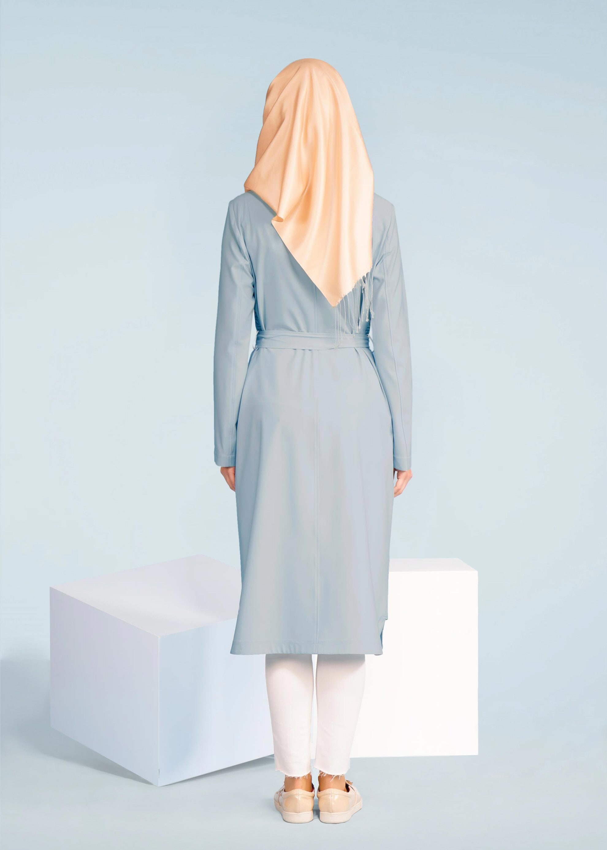 Tesettür giyim MAVİ KUŞAKLI ÖNÜ CEPLİ TRENÇKOT 1042