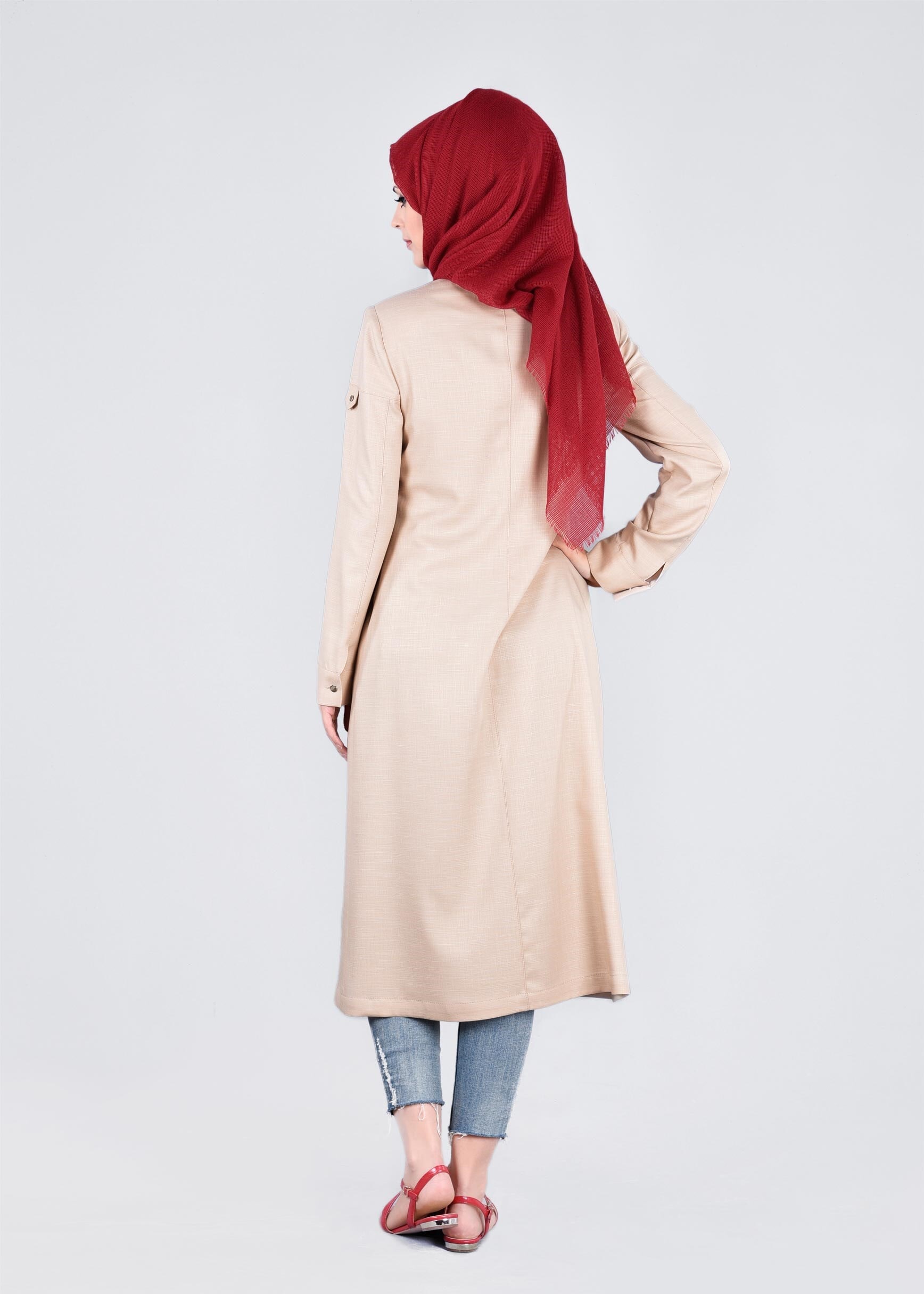 Tesettür giyim BEJ FERMUARLI CEPLİ TRENÇKOT 1062 