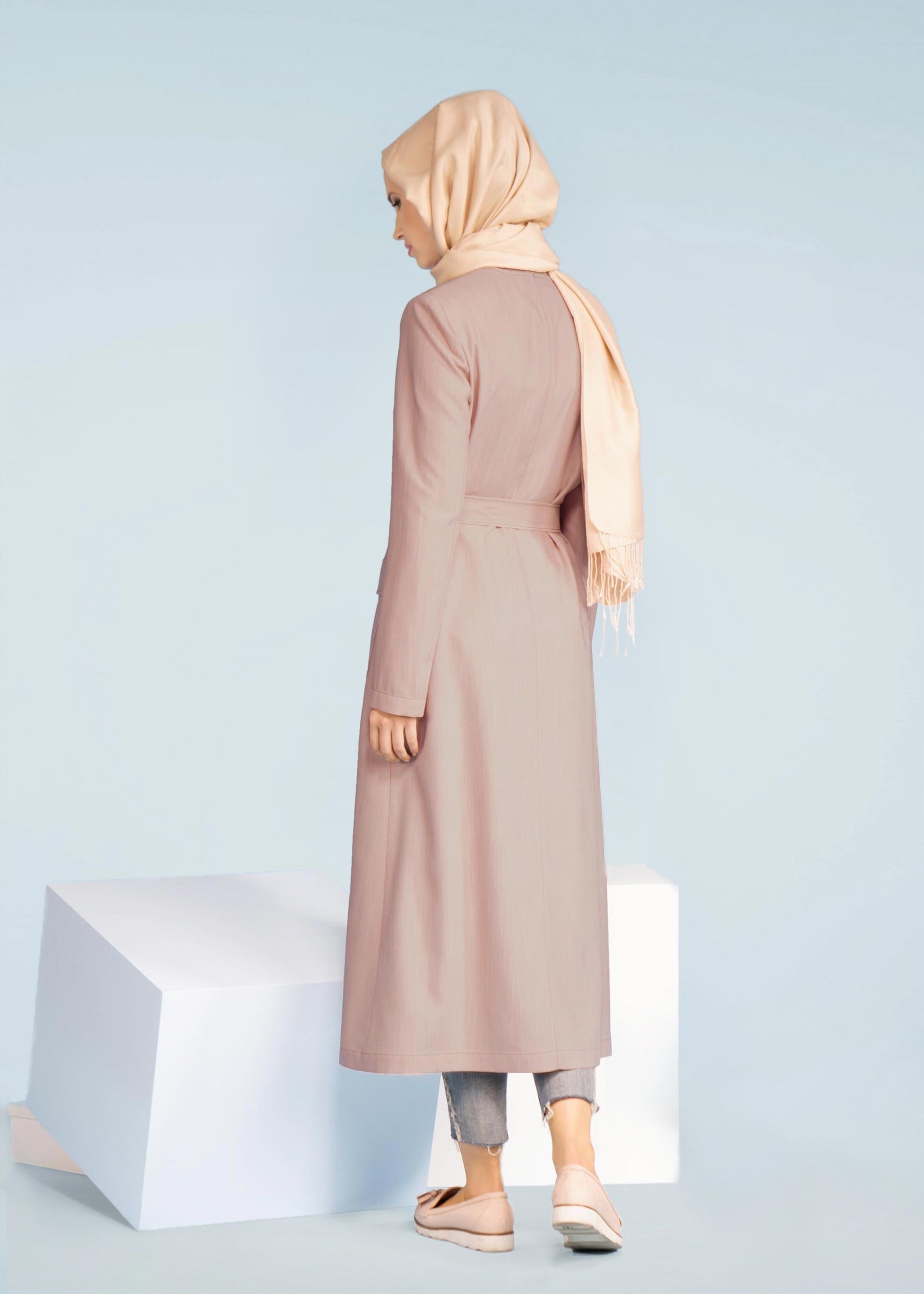 Tesettür giyim BEJ BASKILI KUŞAKLI TRENÇKOT 1065