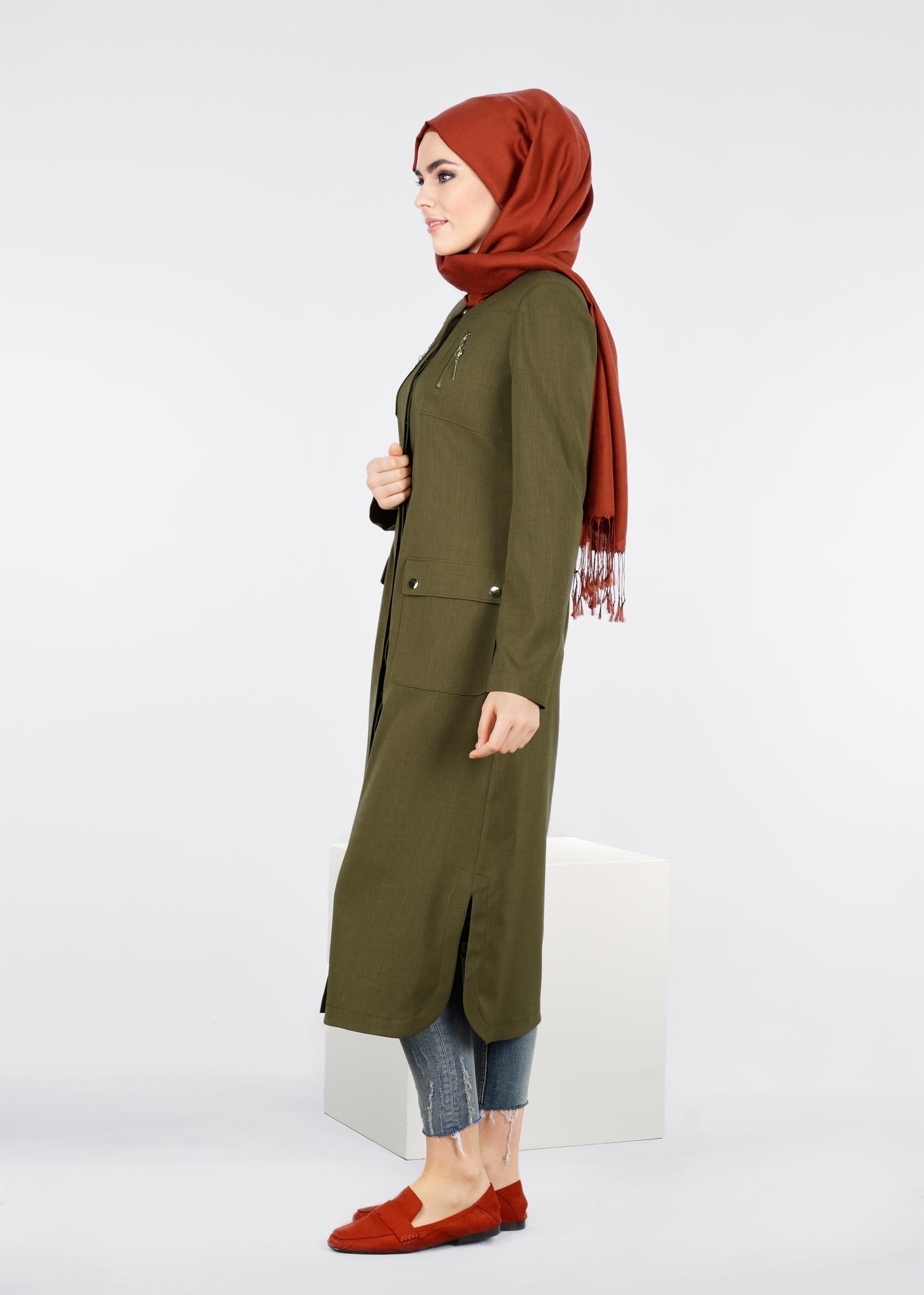 Tesettür giyim YEŞİL FERMUARLI DÜZ TRENÇKOT 1066 