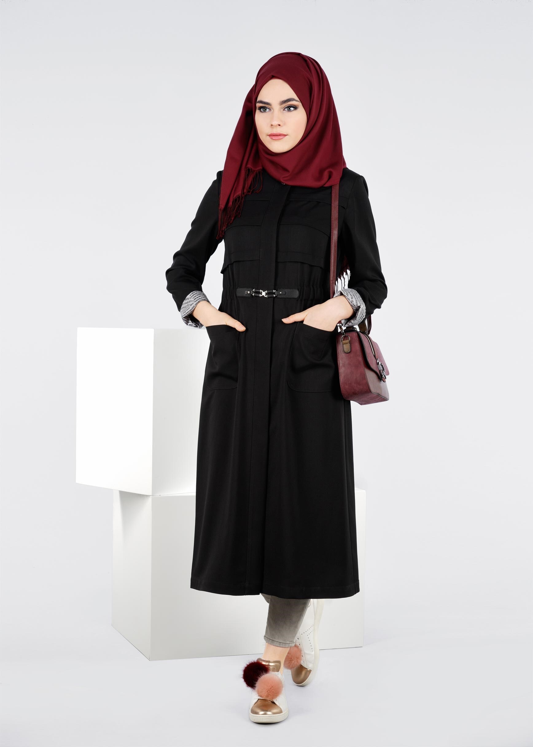 Tesettür giyim SİYAH KEMERLİ TRENÇKOT 1073