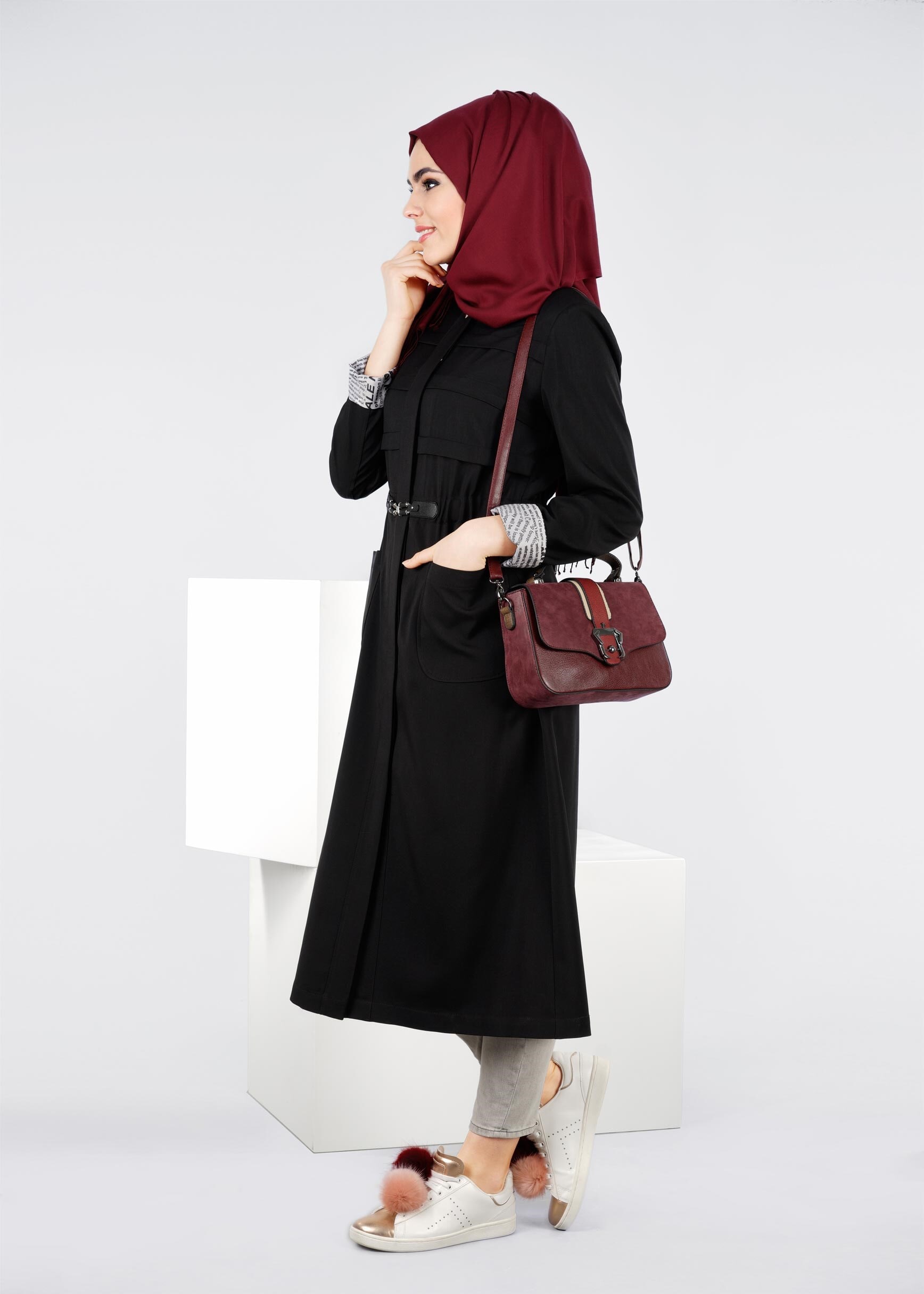 Tesettür giyim SİYAH KEMERLİ TRENÇKOT 1073