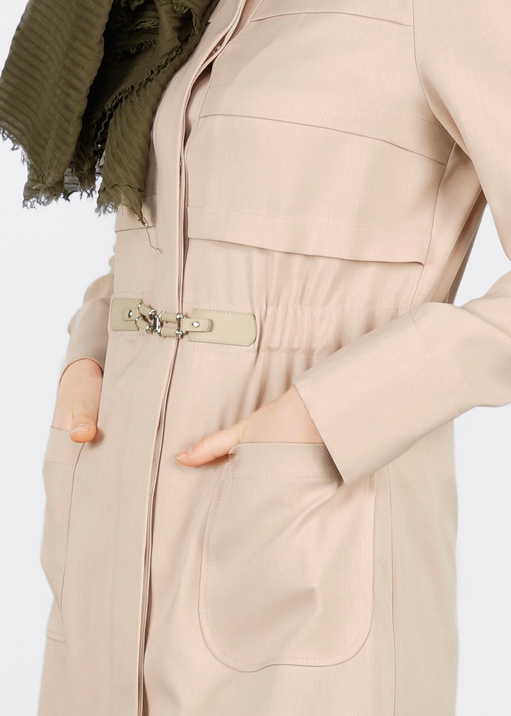 Tesettür giyim BEJ KEMERLİ TRENÇKOT 1073