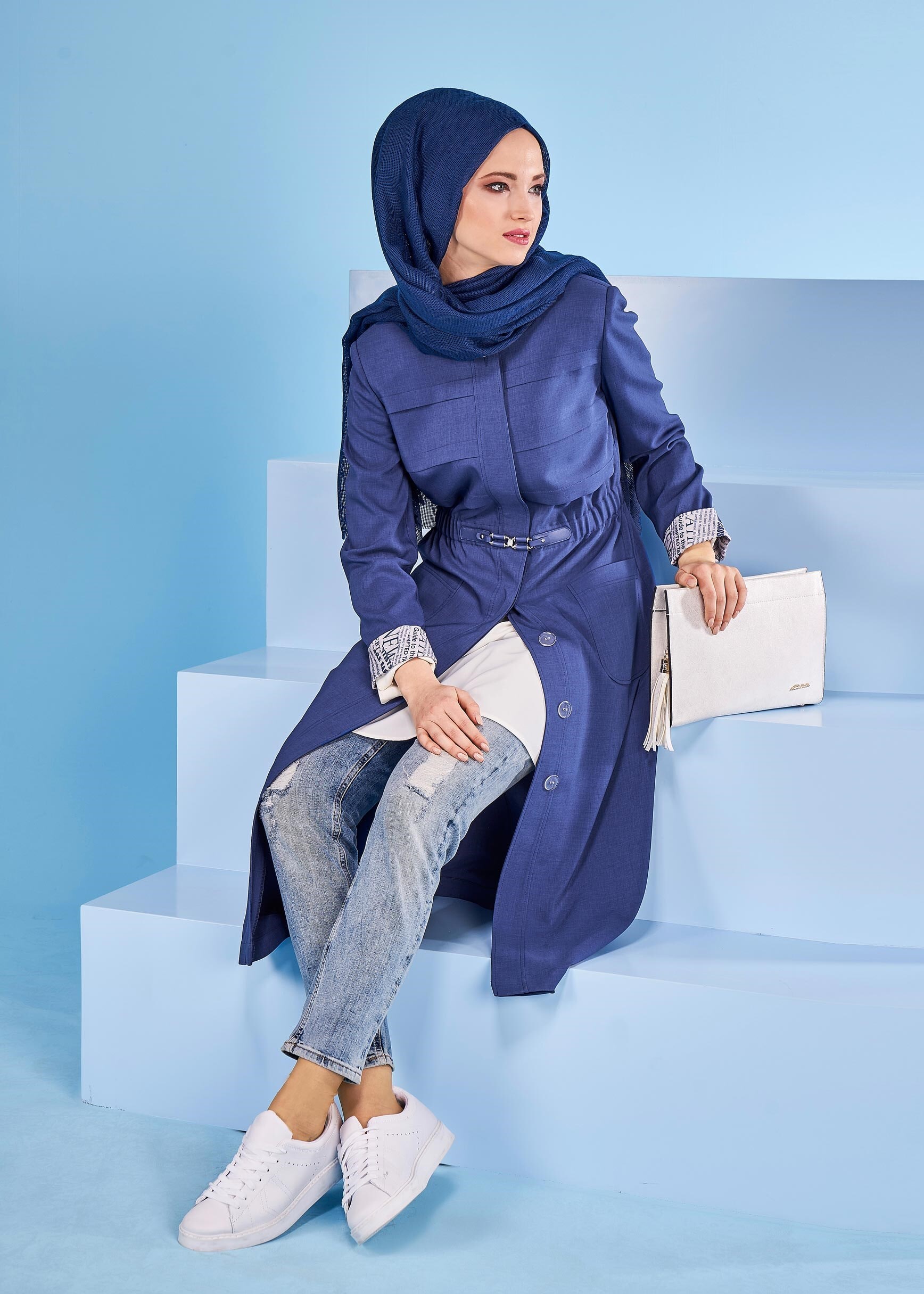 Tesettür giyim LACİVERT KEMERLİ TRENÇKOT 1073