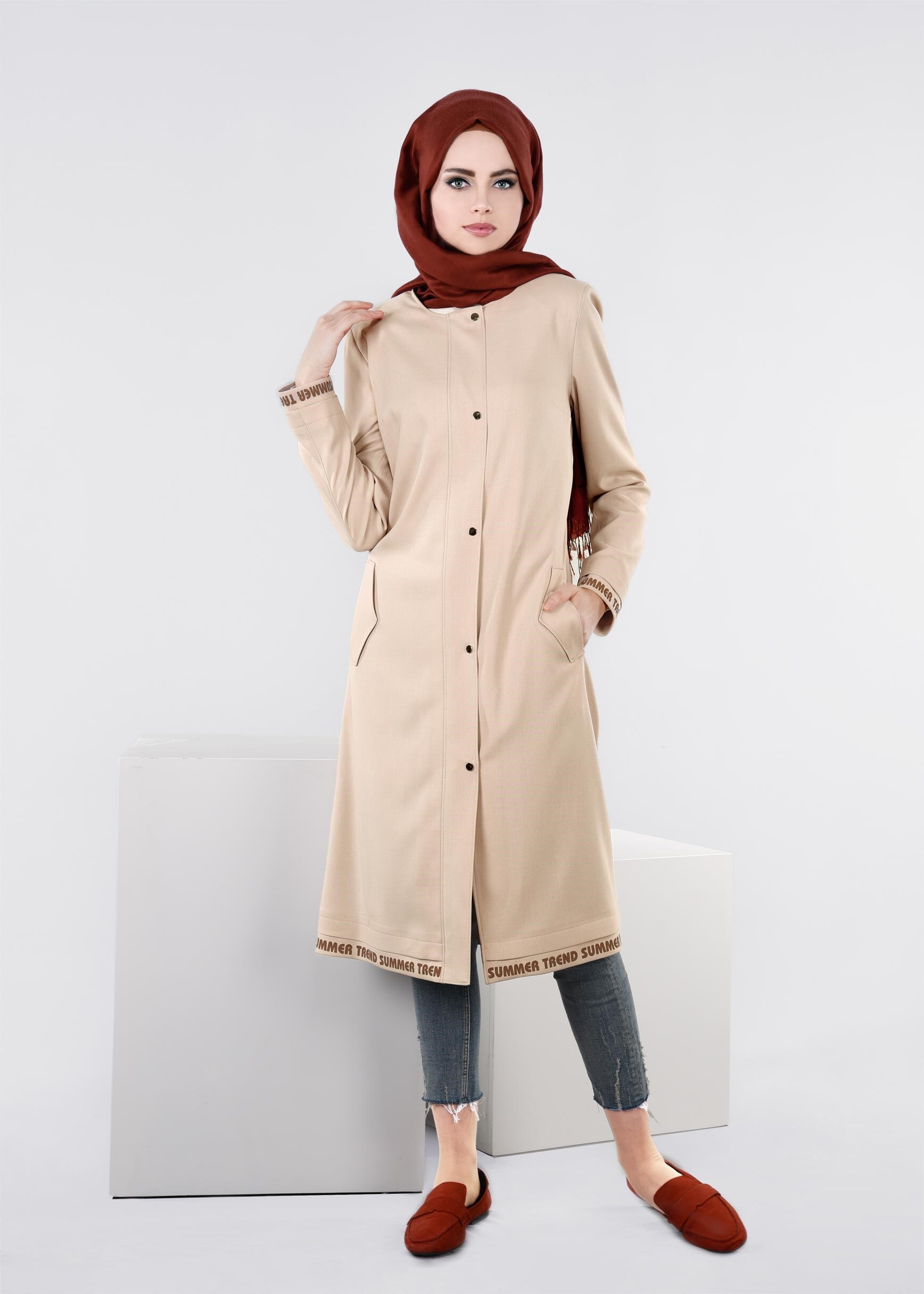 Tesettür giyim BEJ YAZI DETAYLI ÇITÇITLI TUNİK 1104