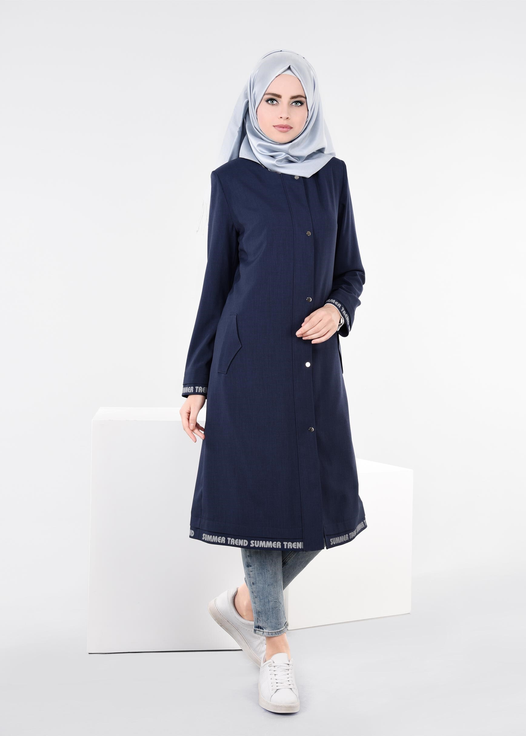 Tesettür giyim LACİVERT YAZI DETAYLI ÇITÇITLI TUNİK 1104