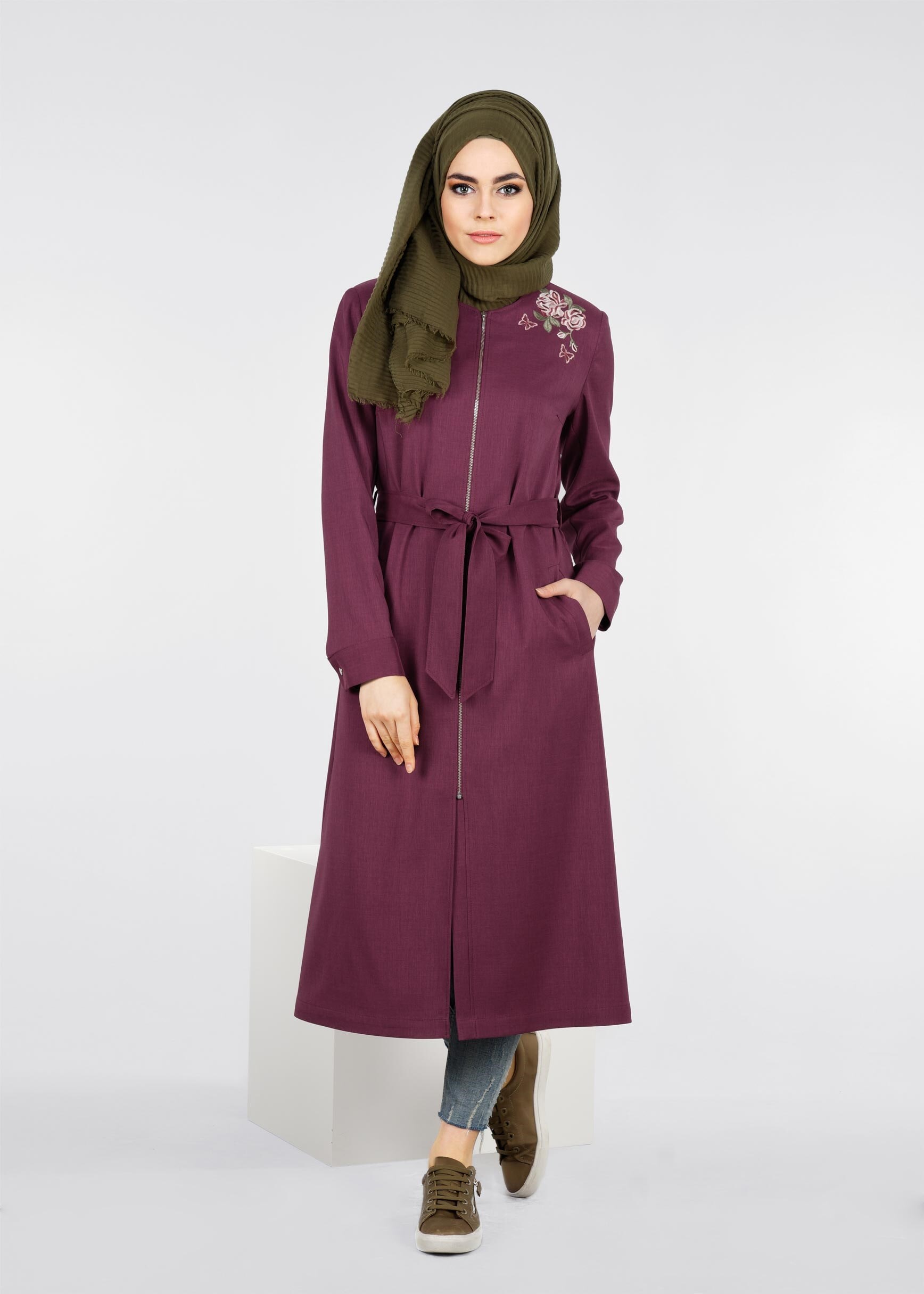 Tesettür giyim MOR FERMUARLI BELDEN BAĞLAMALI GÜL DETAYLI TUNİK 1105