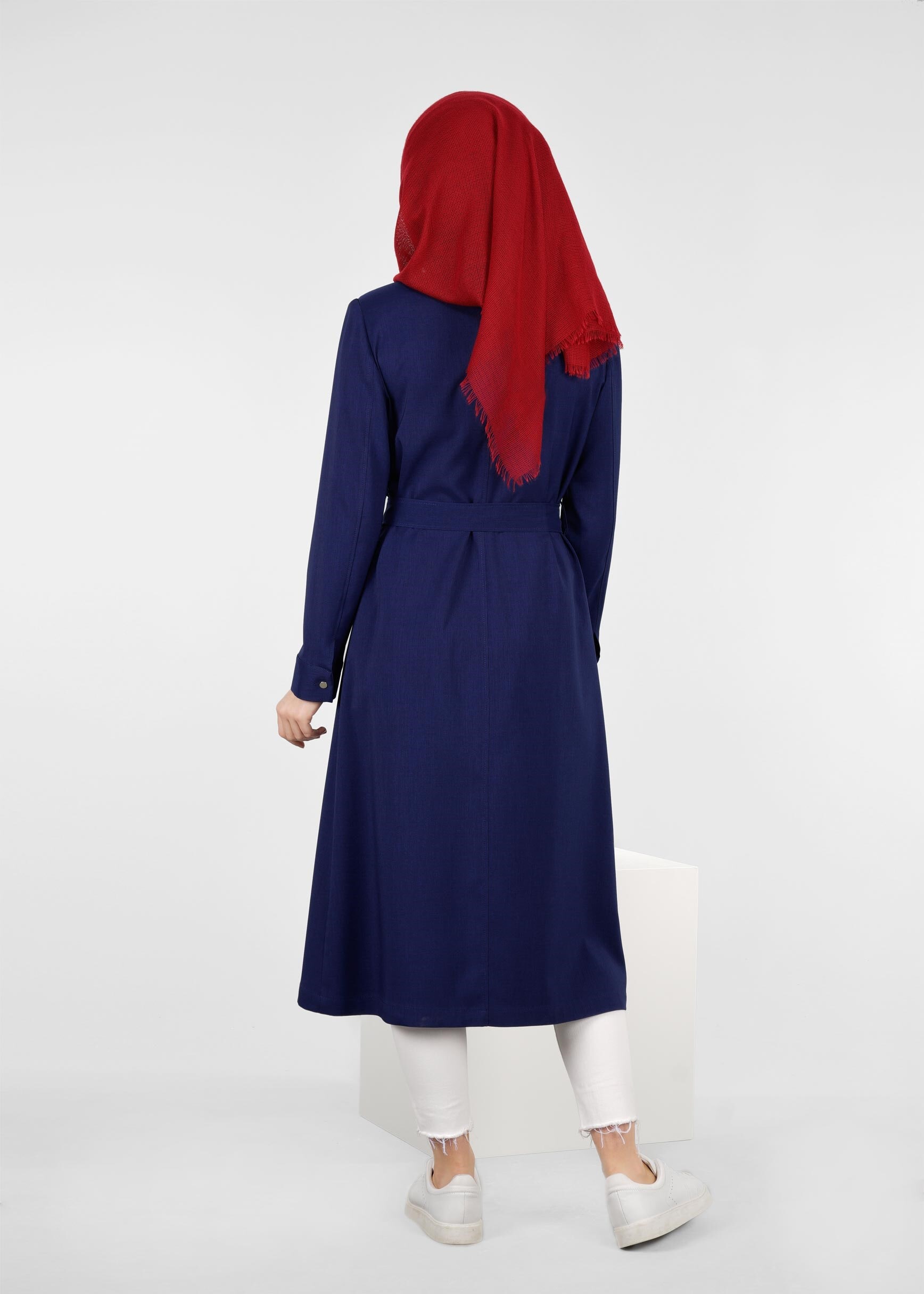 Tesettür giyim LACİVERT FERMUARLI BELDEN BAĞLAMALI GÜL DETAYLI TUNİK 1105