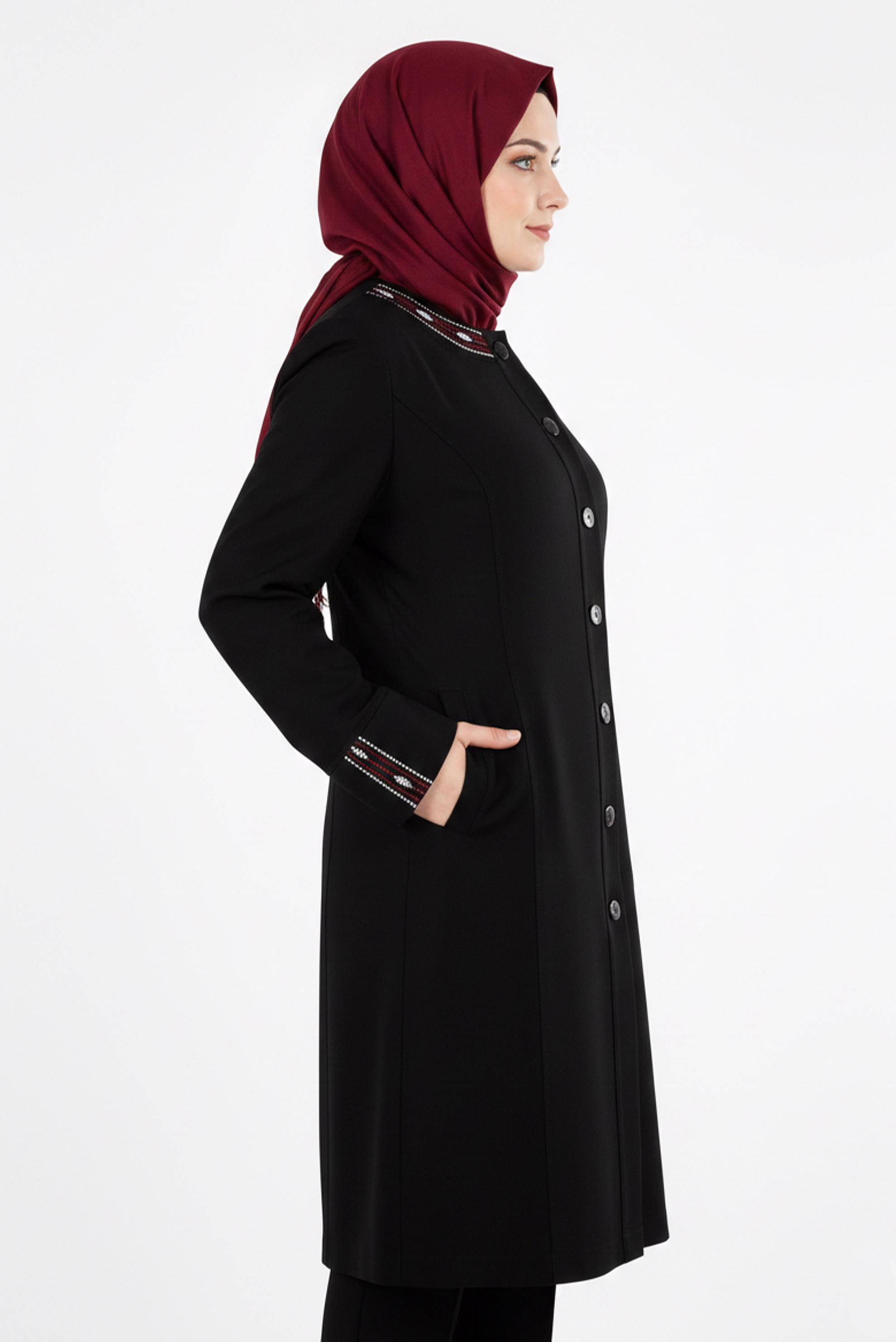 Tesettür giyim SİYAH NAKIŞLI BİSİKLET YAKA DÜĞMELİ TRENÇKOT 1119 