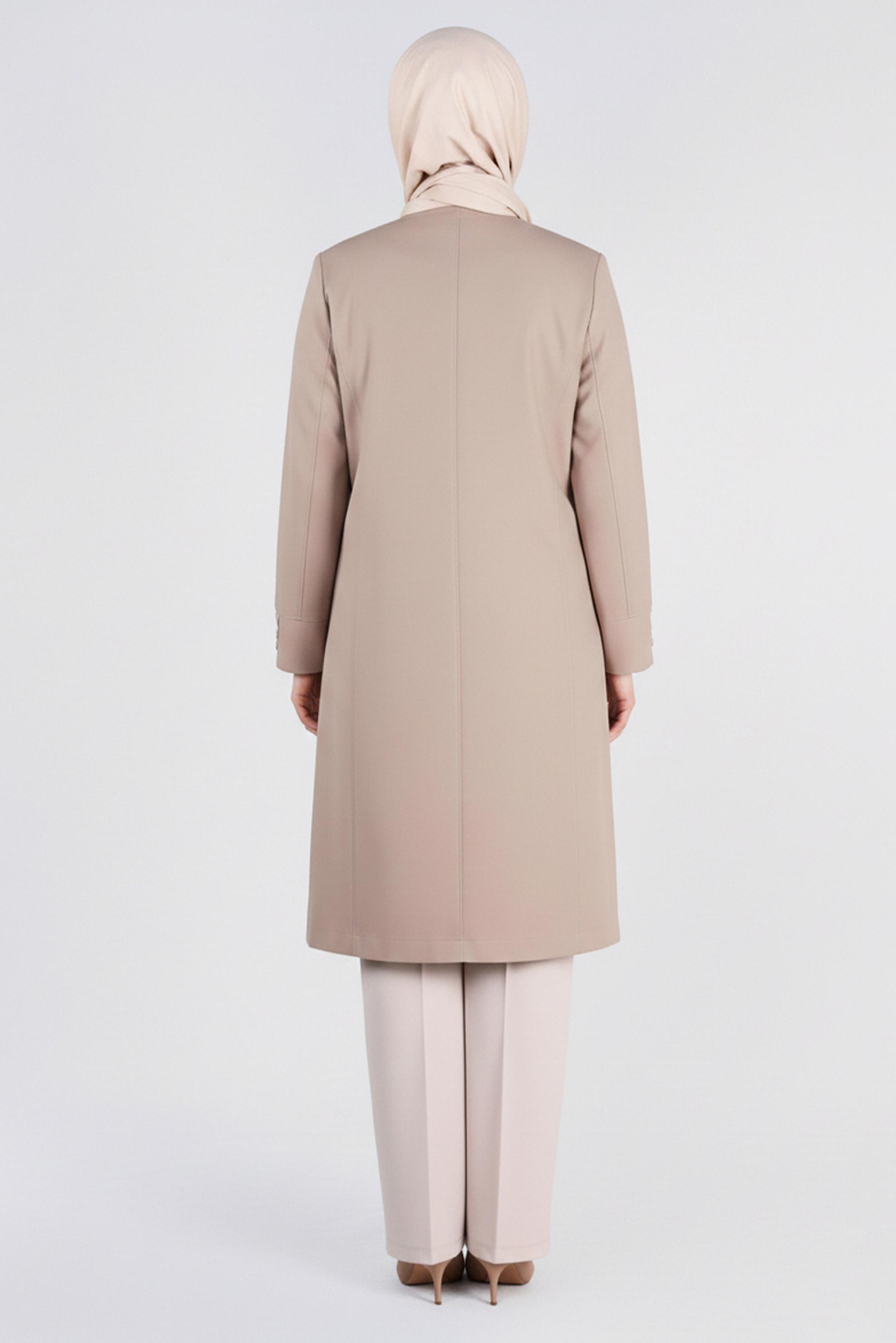 Tesettür giyim BEJ NAKIŞLI BİSİKLET YAKA DÜĞMELİ TRENÇKOT 1119 