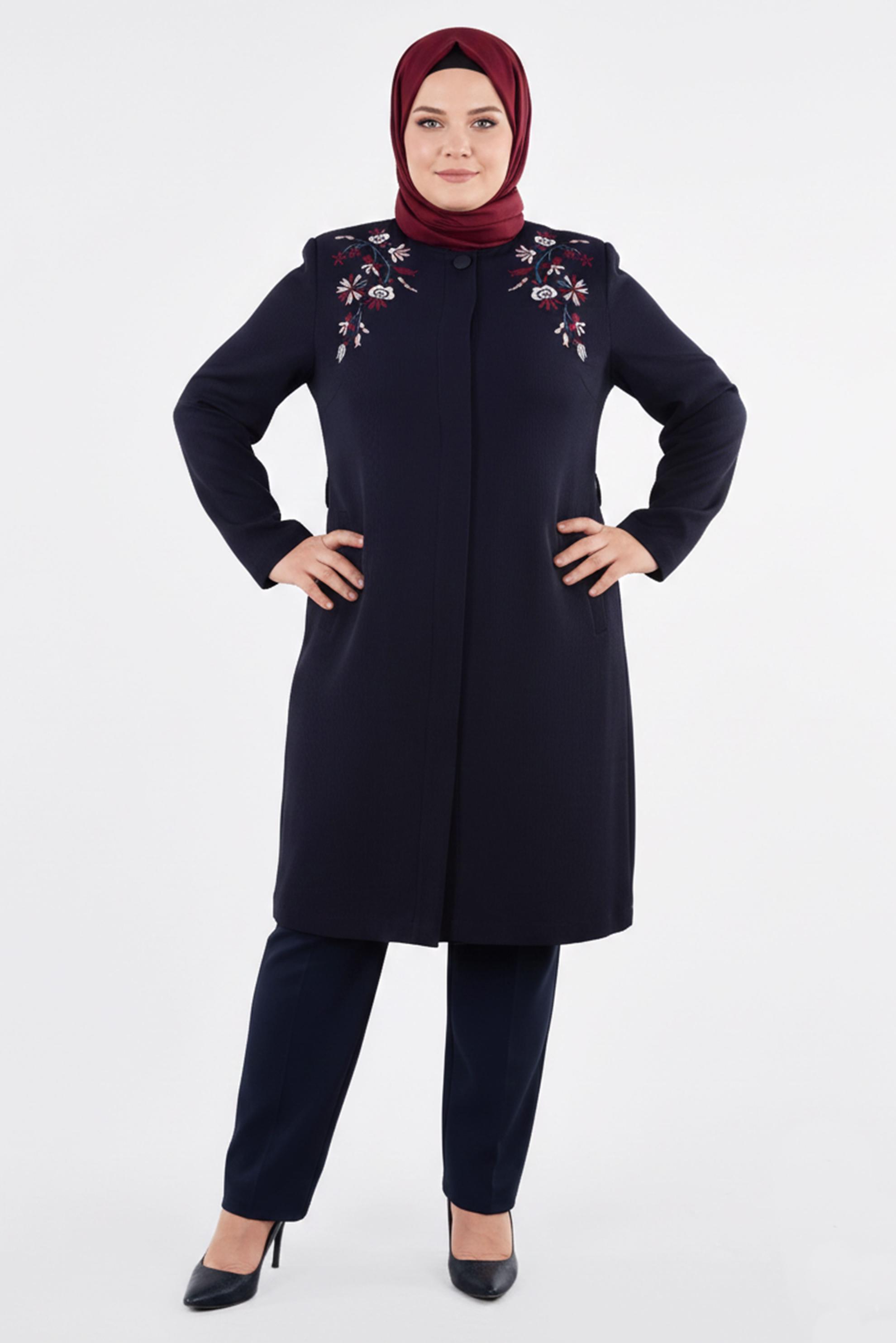 Tesettür giyim LACİVERT NAKIŞLI KUŞAKLI HAKİM YAKA TRENÇKOT 1120