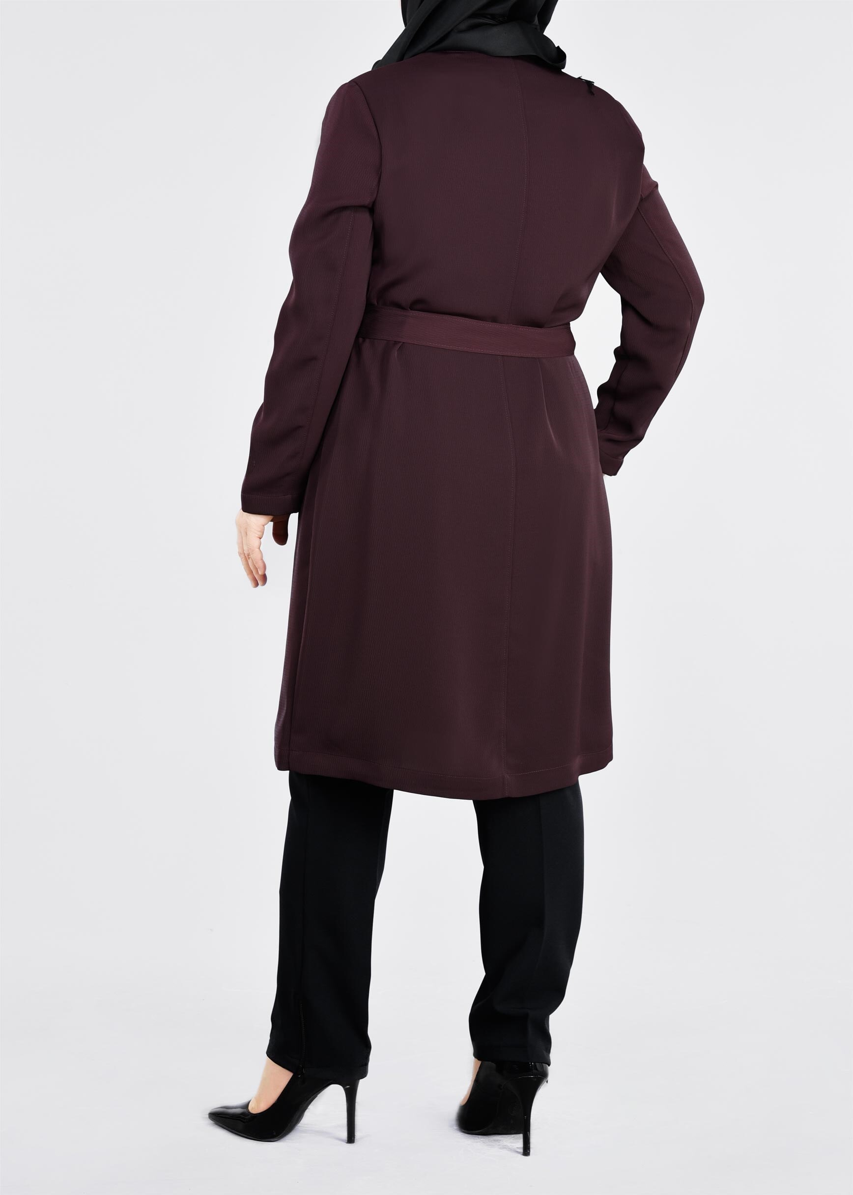 Tesettür giyim MÜRDÜM NAKIŞLI KUŞAKLI HAKİM YAKA TRENÇKOT 1120