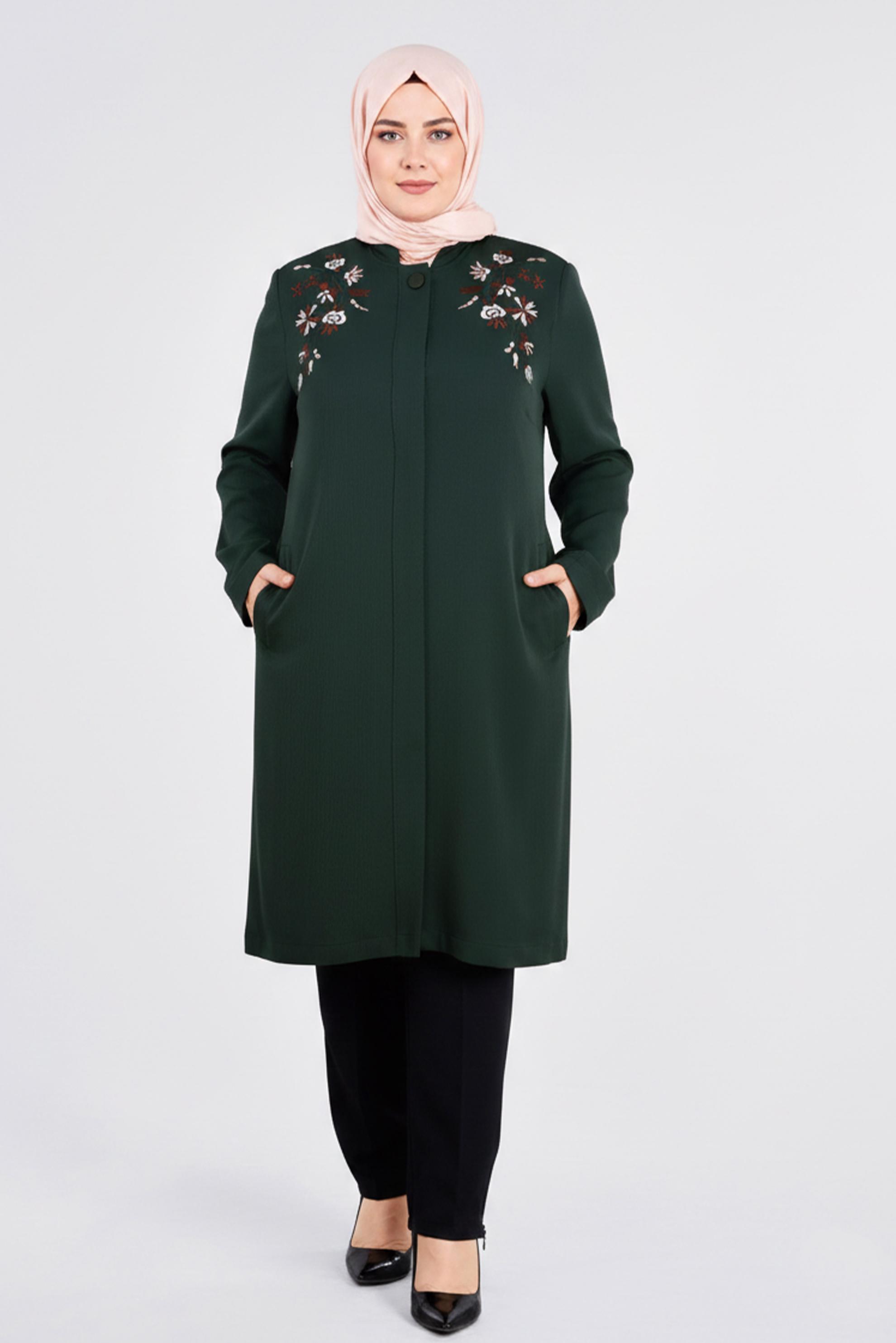 Tesettür giyim YEŞİL NAKIŞLI KUŞAKLI HAKİM YAKA TRENÇKOT 1120