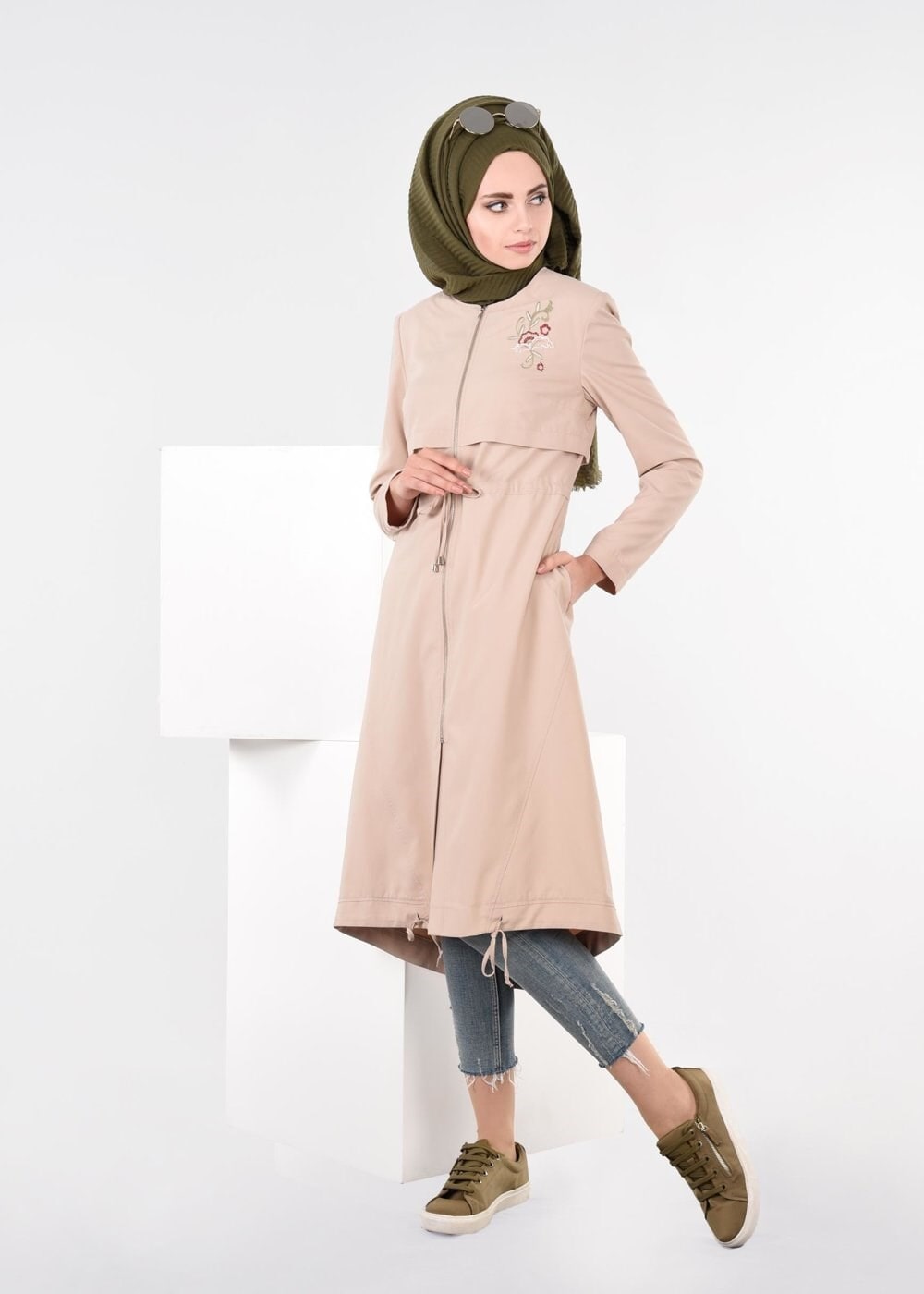 Tesettür giyim KAHVE NAKIŞLI FERMUARLI TRENÇKOT 1124 