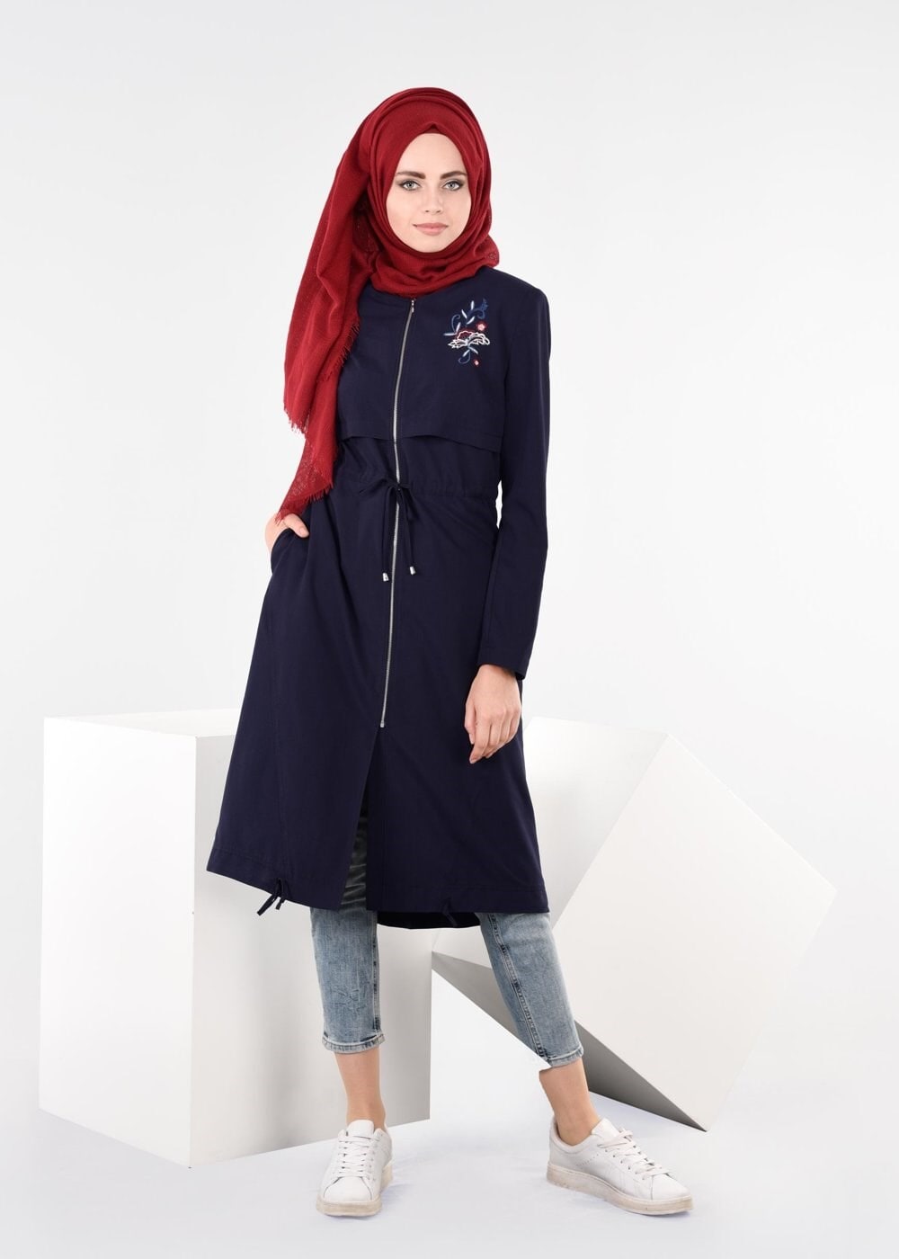Tesettür giyim LACİVERT NAKIŞLI FERMUARLI TRENÇKOT 1124 
