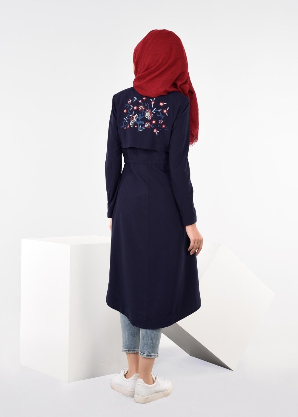 Tesettür giyim LACİVERT NAKIŞLI FERMUARLI TRENÇKOT 1124 