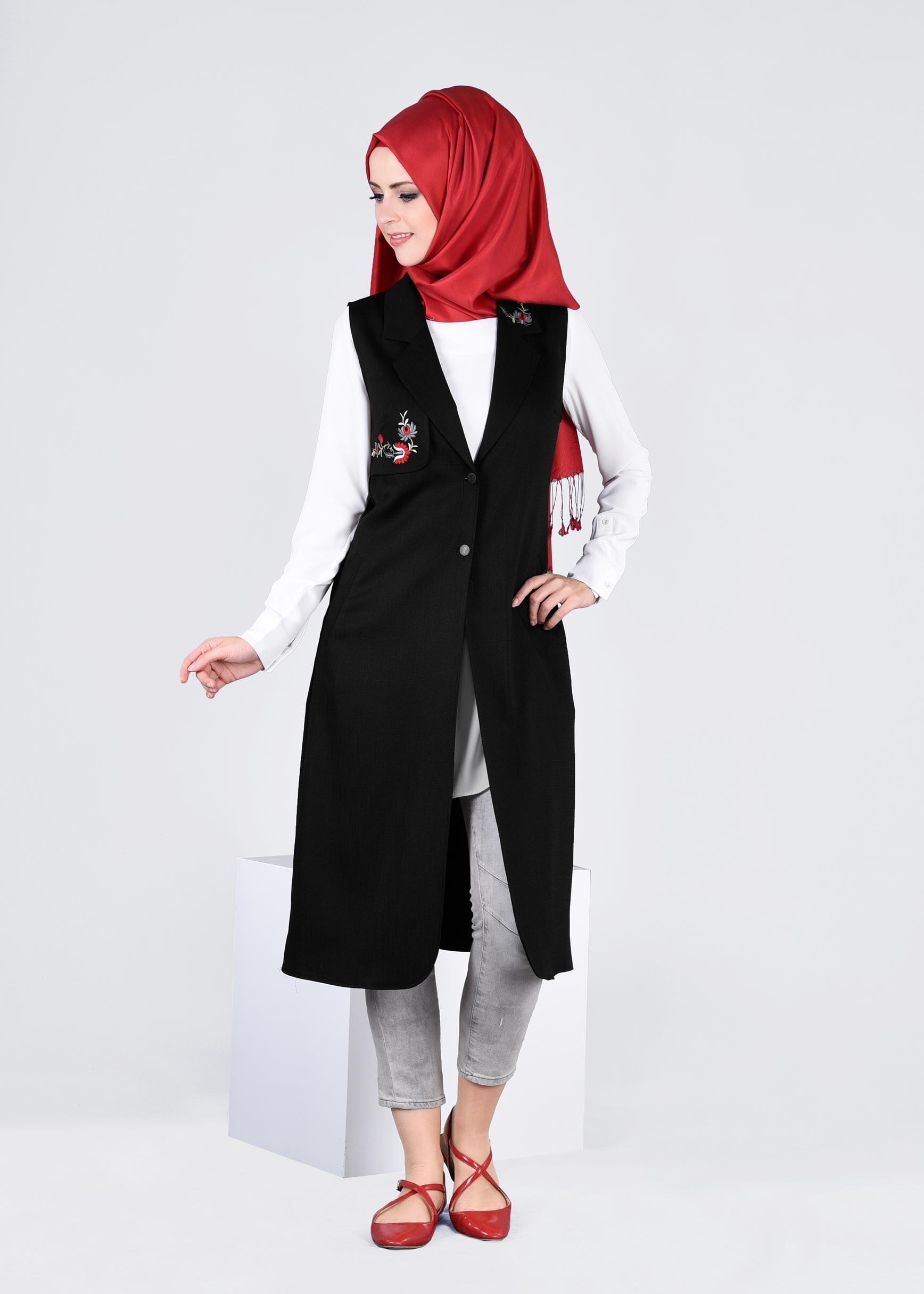 Tesettür giyim SİYAH 4389 DERİN 8169 YELEK 38/46 TEK40