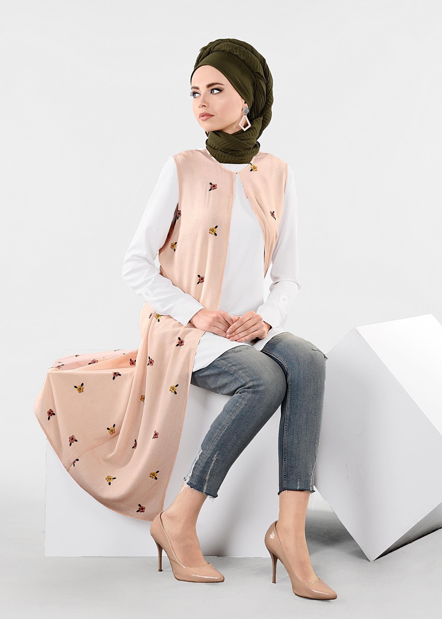 Tesettür giyim PUDRA 4385-1 CAPRİ 11974 YELEK 40/42