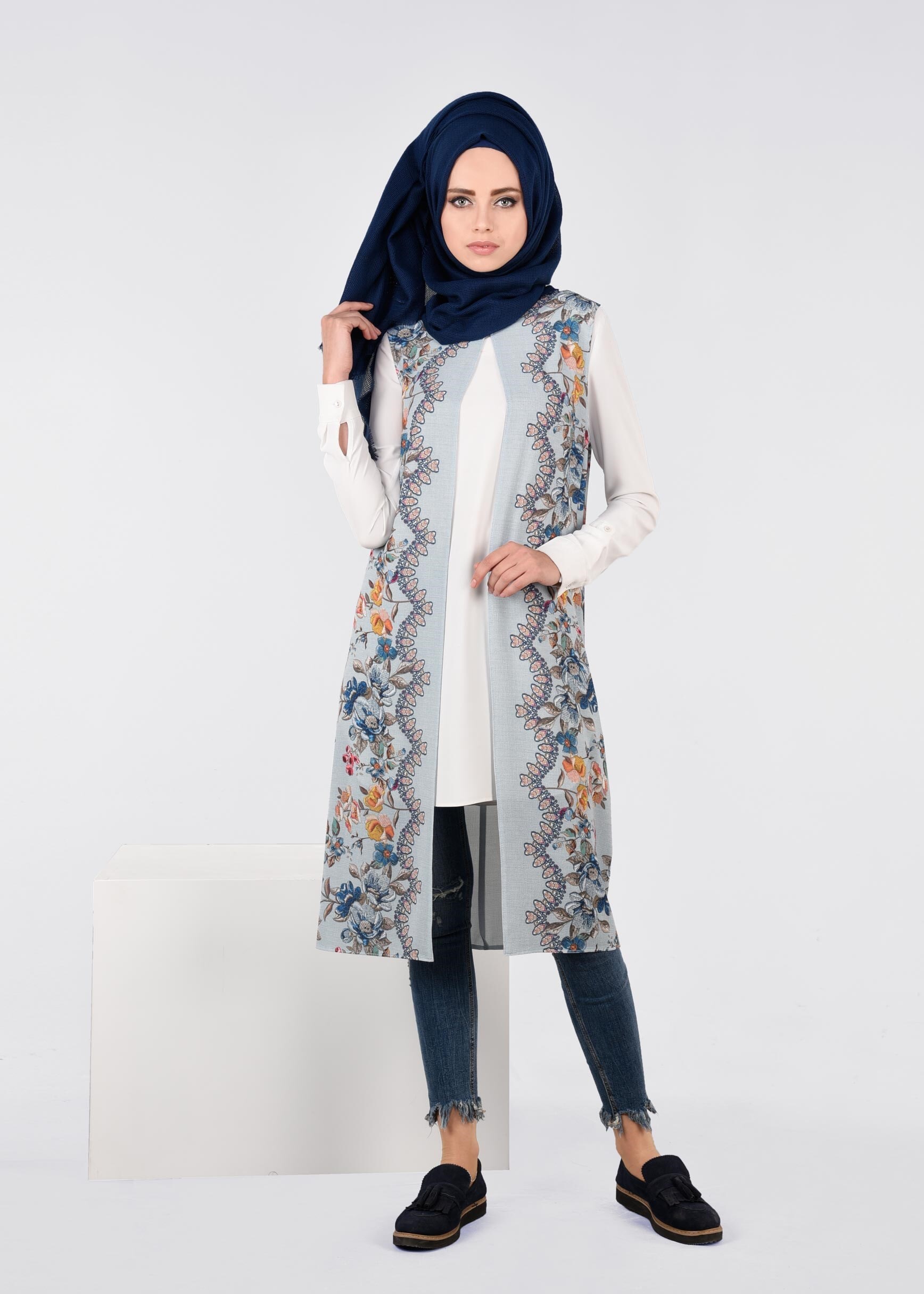 Tesettür giyim MAVİ 4385-4 CAPRİ 12163 YELEK 40/42