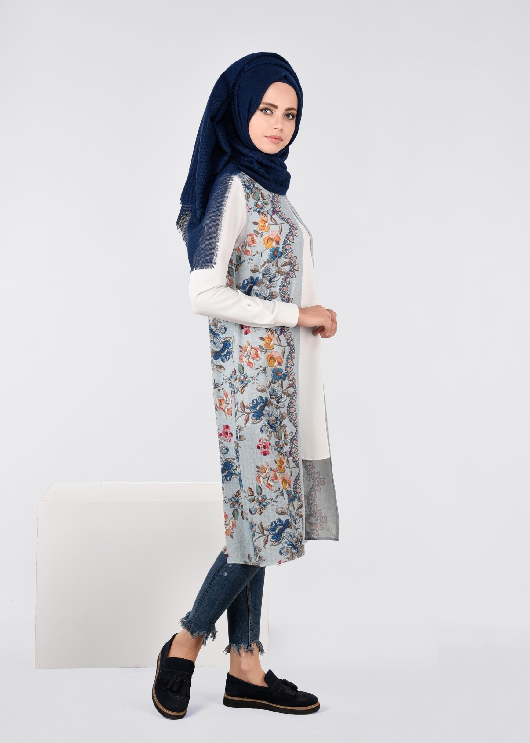 Tesettür giyim MAVİ 4385-4 CAPRİ 12163 YELEK 40/42