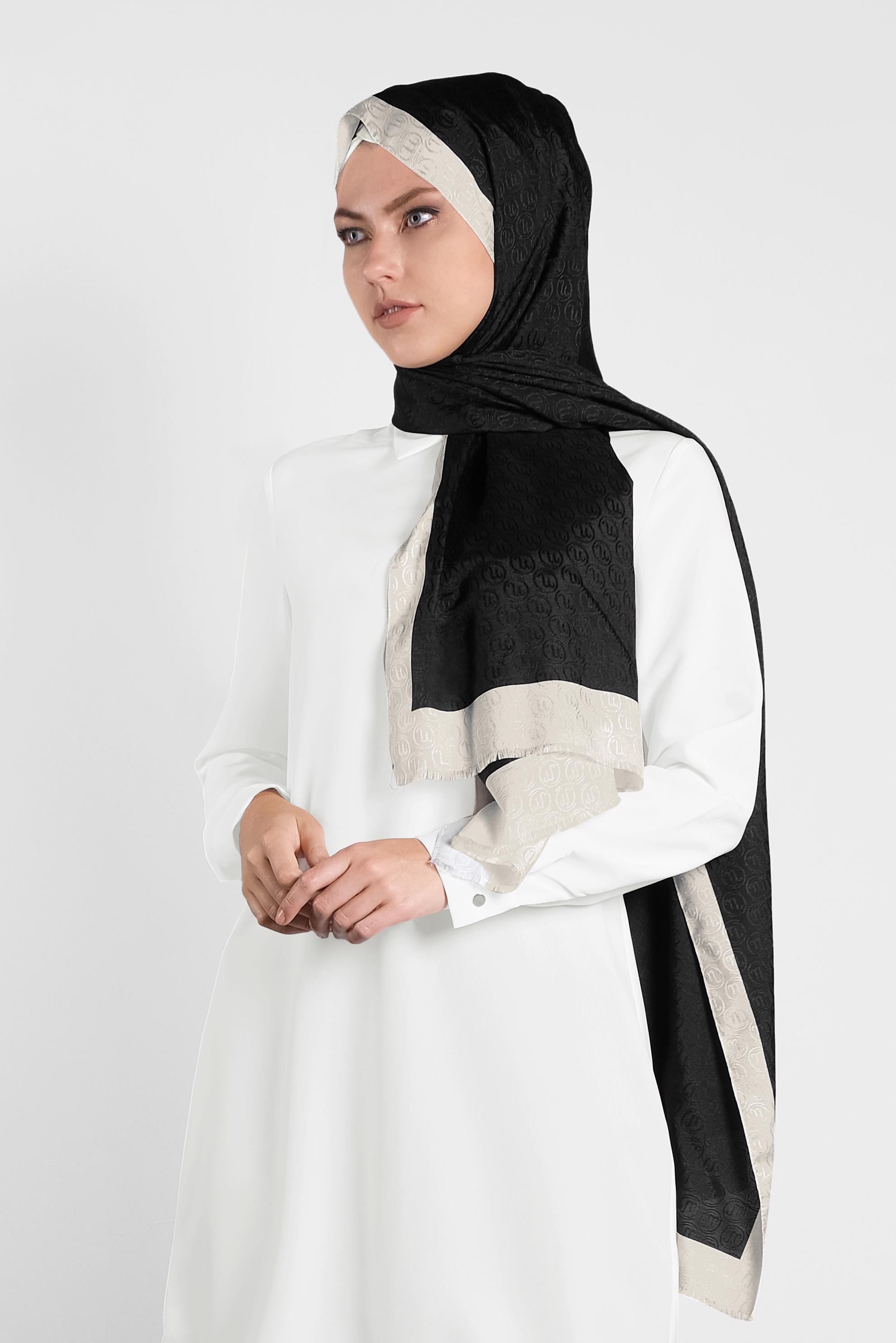 Tesettür giyim BEYAZ  SIRTI FERMUARLI ERKEK YAKA TUNİK 4153-2 