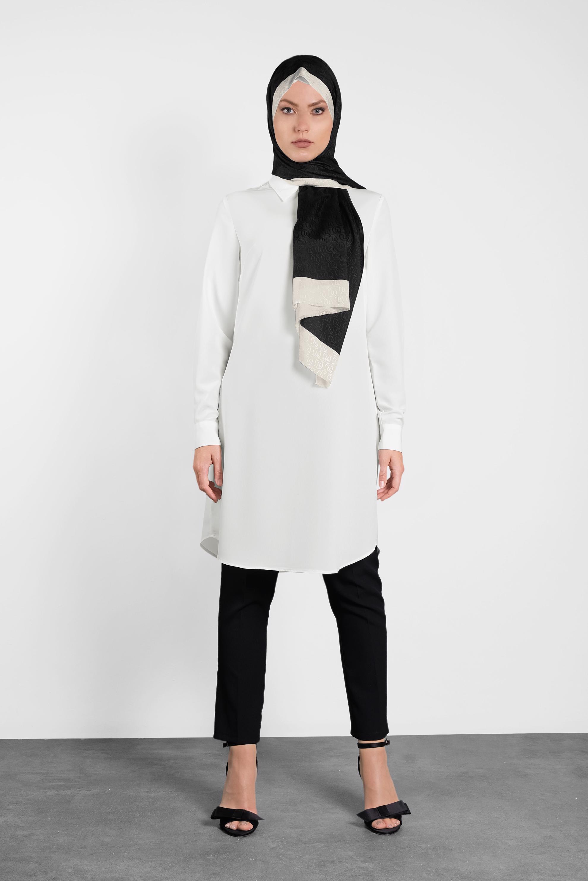 Tesettür giyim BEYAZ  SIRTI FERMUARLI ERKEK YAKA TUNİK 4153-2 