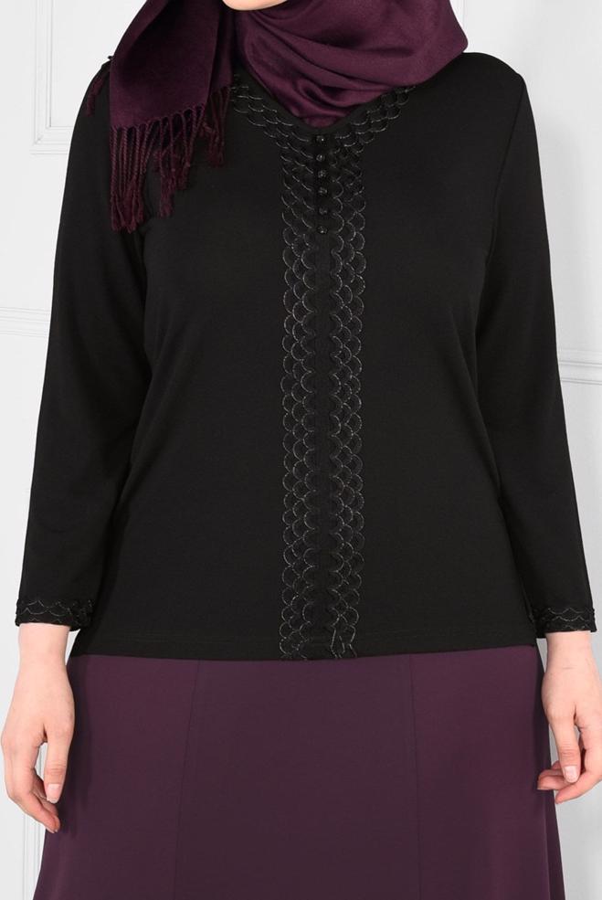 Tesettür giyim SİYAH NAKIŞLI V YAKA TRİKO BLUZ 2765 - ALVİNA