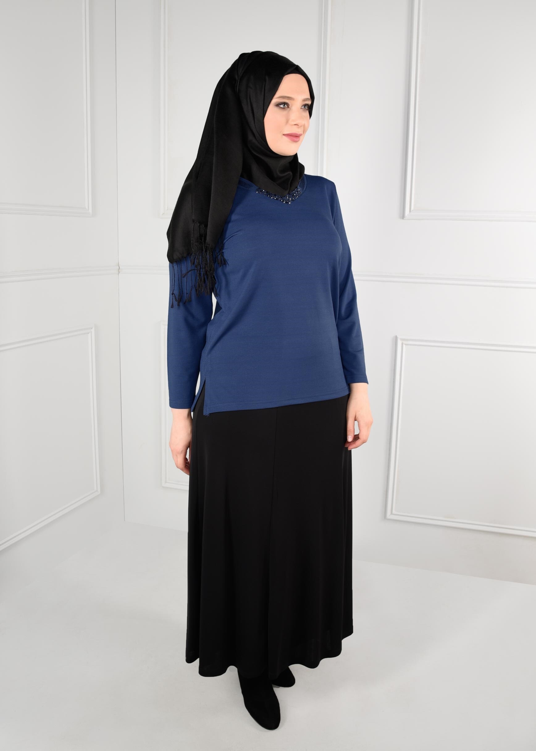 Hijab clothing NAVY BLUE KNIT TOP WITH SLITS 2769