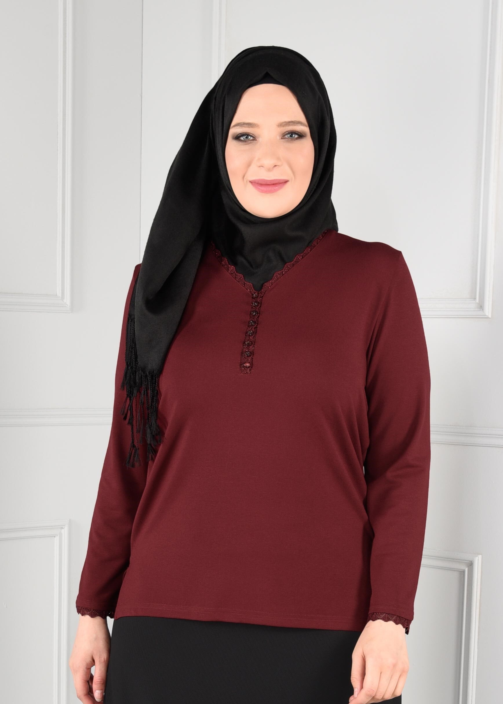Tesettür giyim KIRMIZI V YAKA TRİKO BLUZ 2770