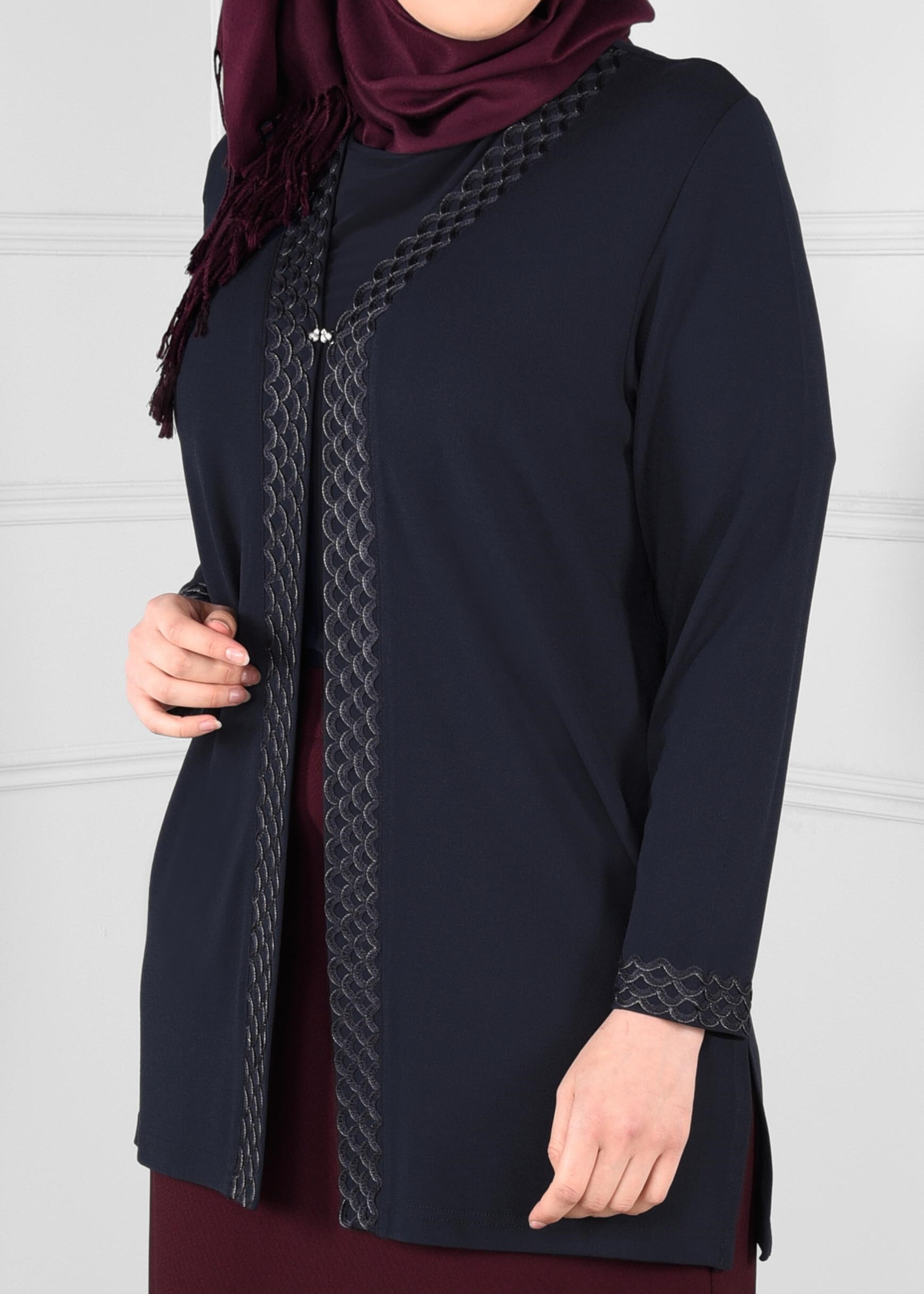 Hijab clothing NAVY BLUE EMBROIDERED KNIT TOP 2773 